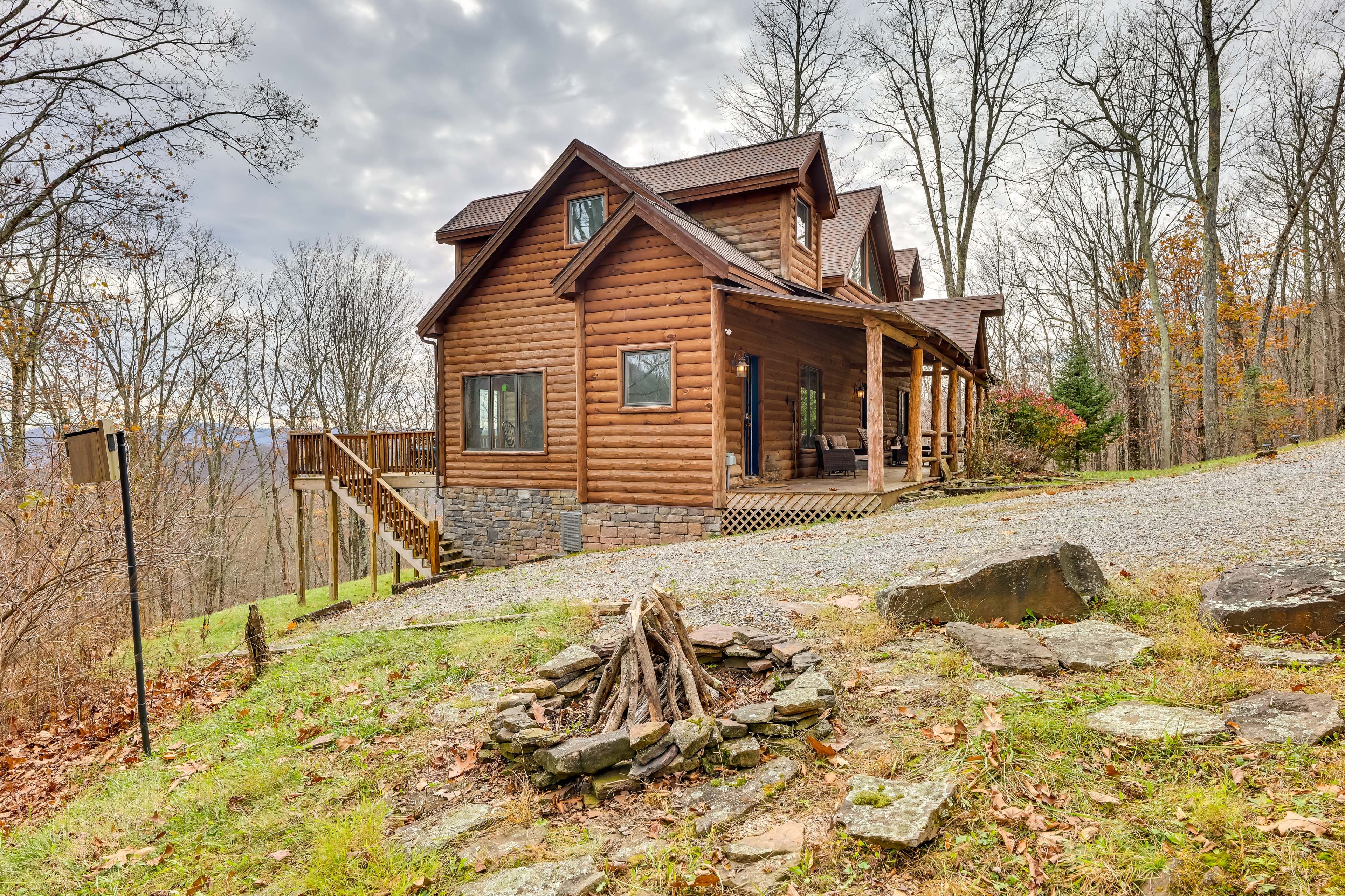 Private Yard | Wood-Burning Fire Pit
