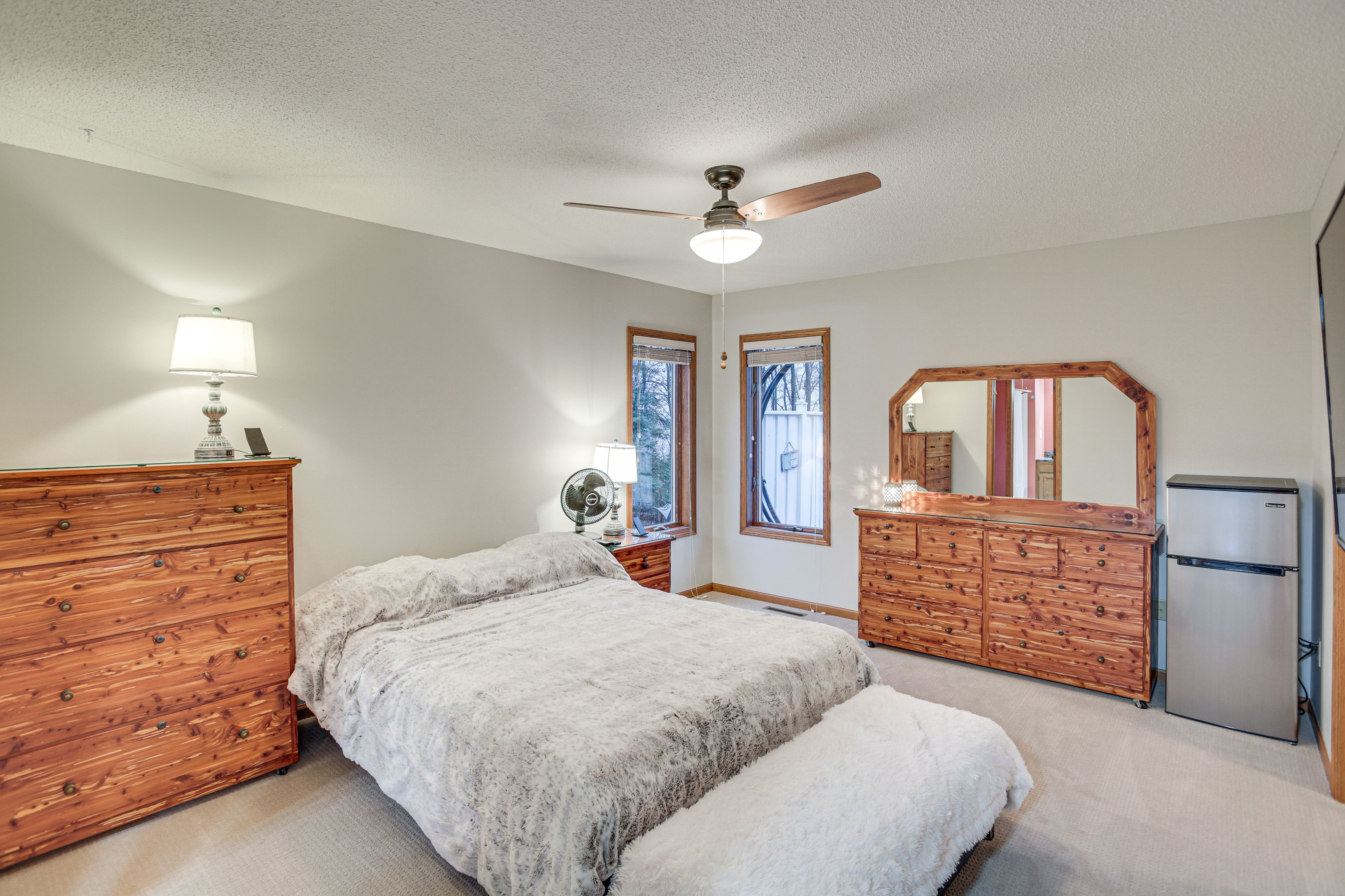 Bedroom 1 | Queen Bed | En-Suite Bathroom | Walk-In Closet | Main Level