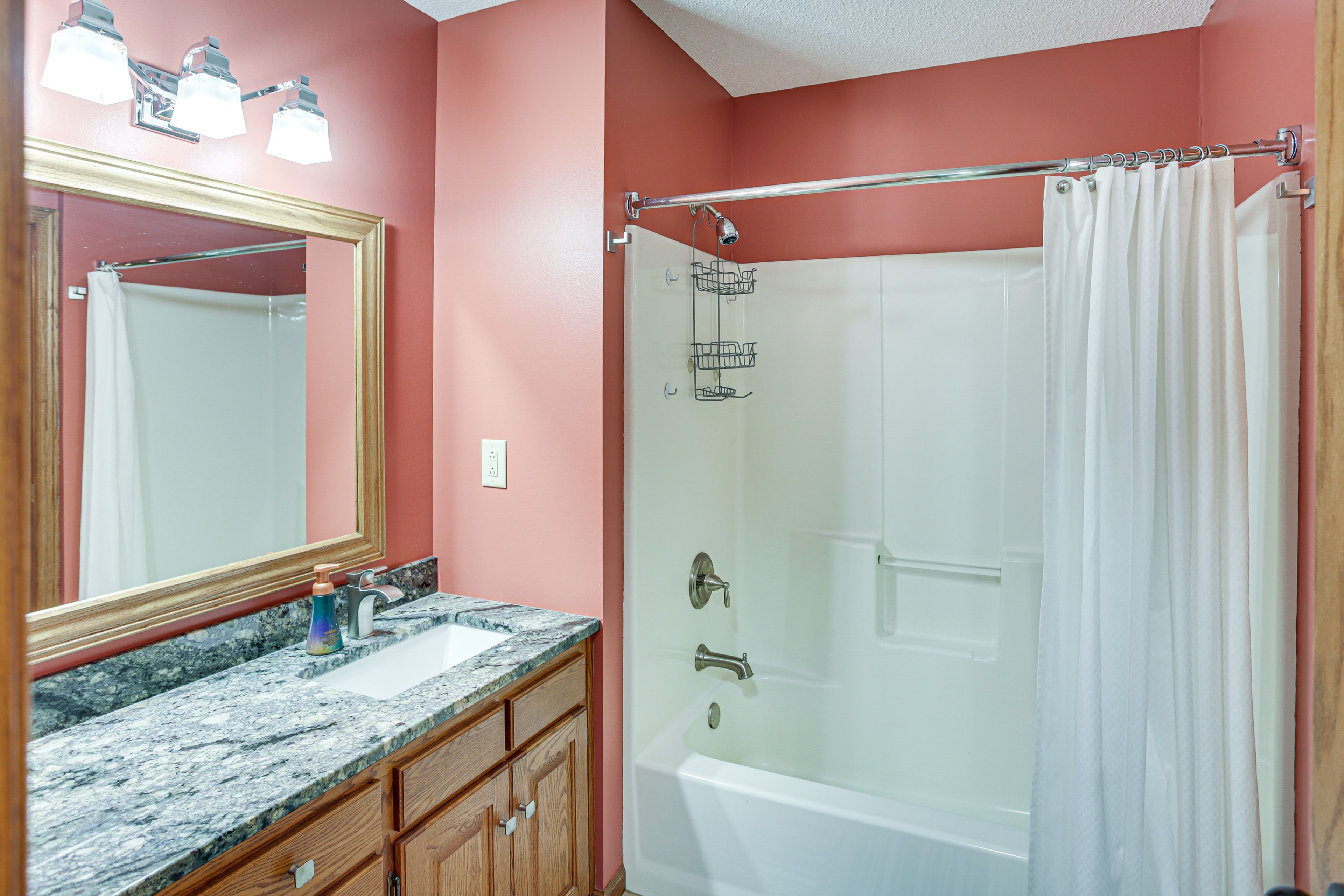 En-Suite Bathroom | Towels