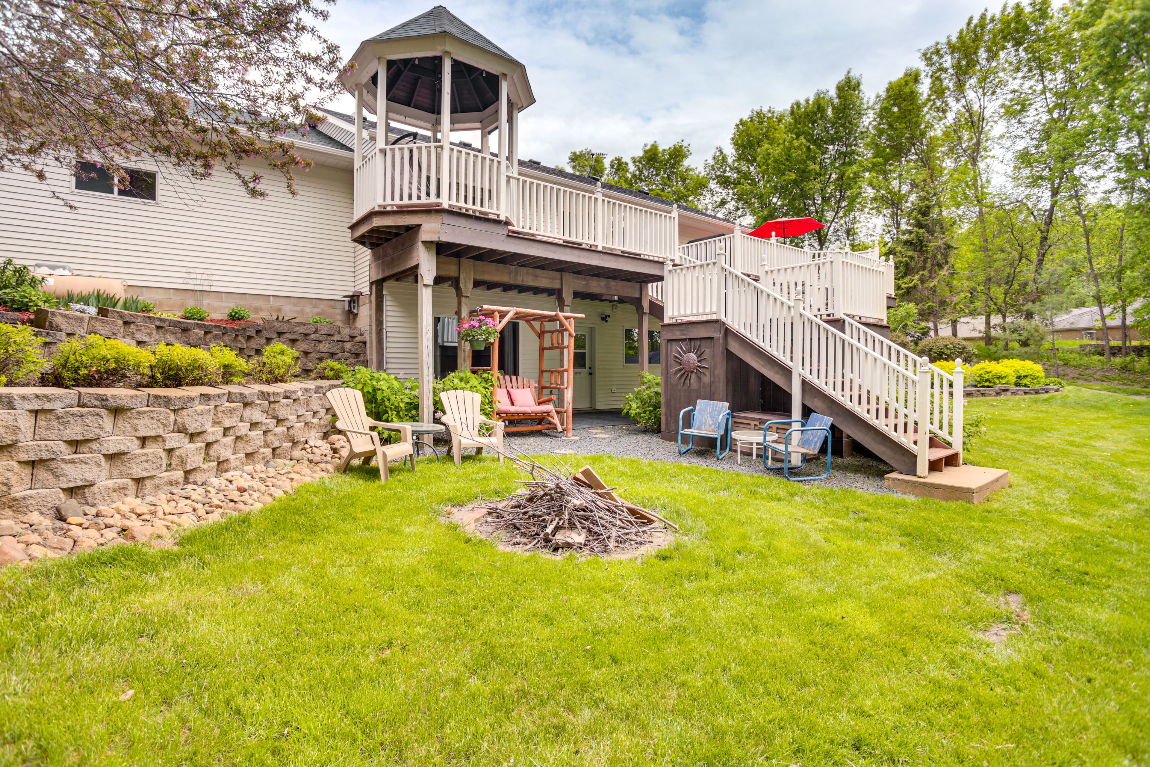Backyard | Fire Pit