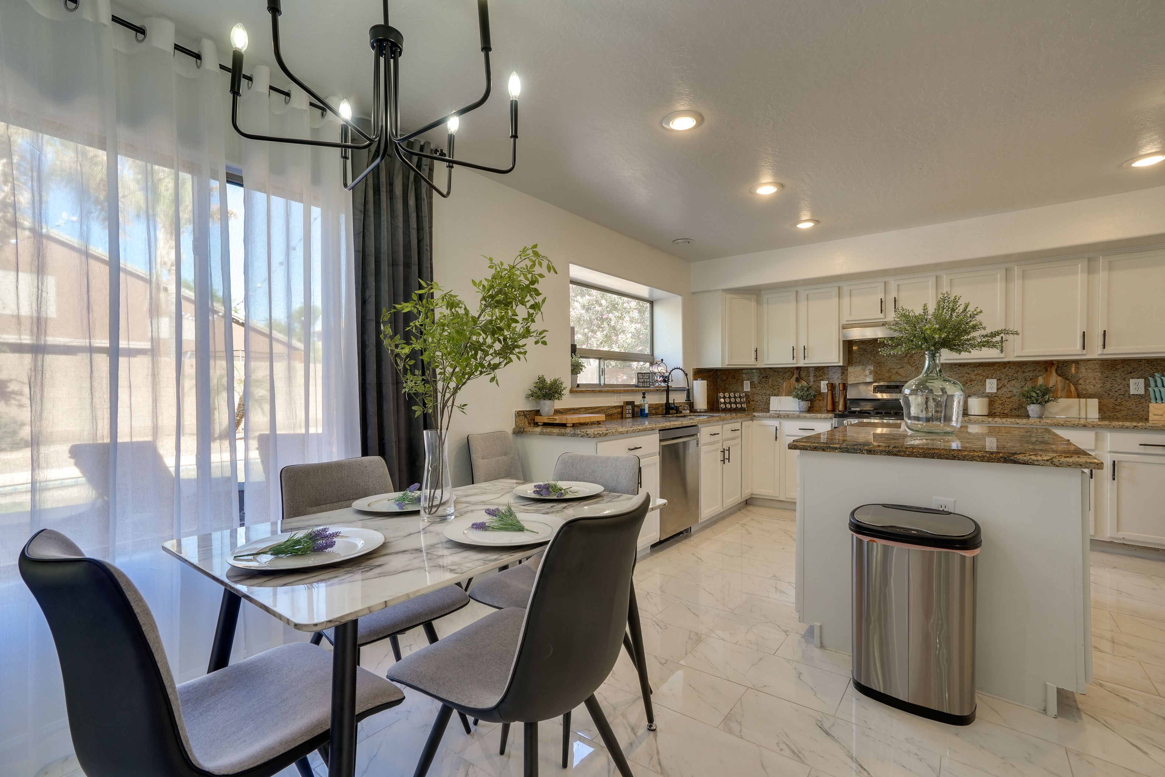 Additional Dining Area