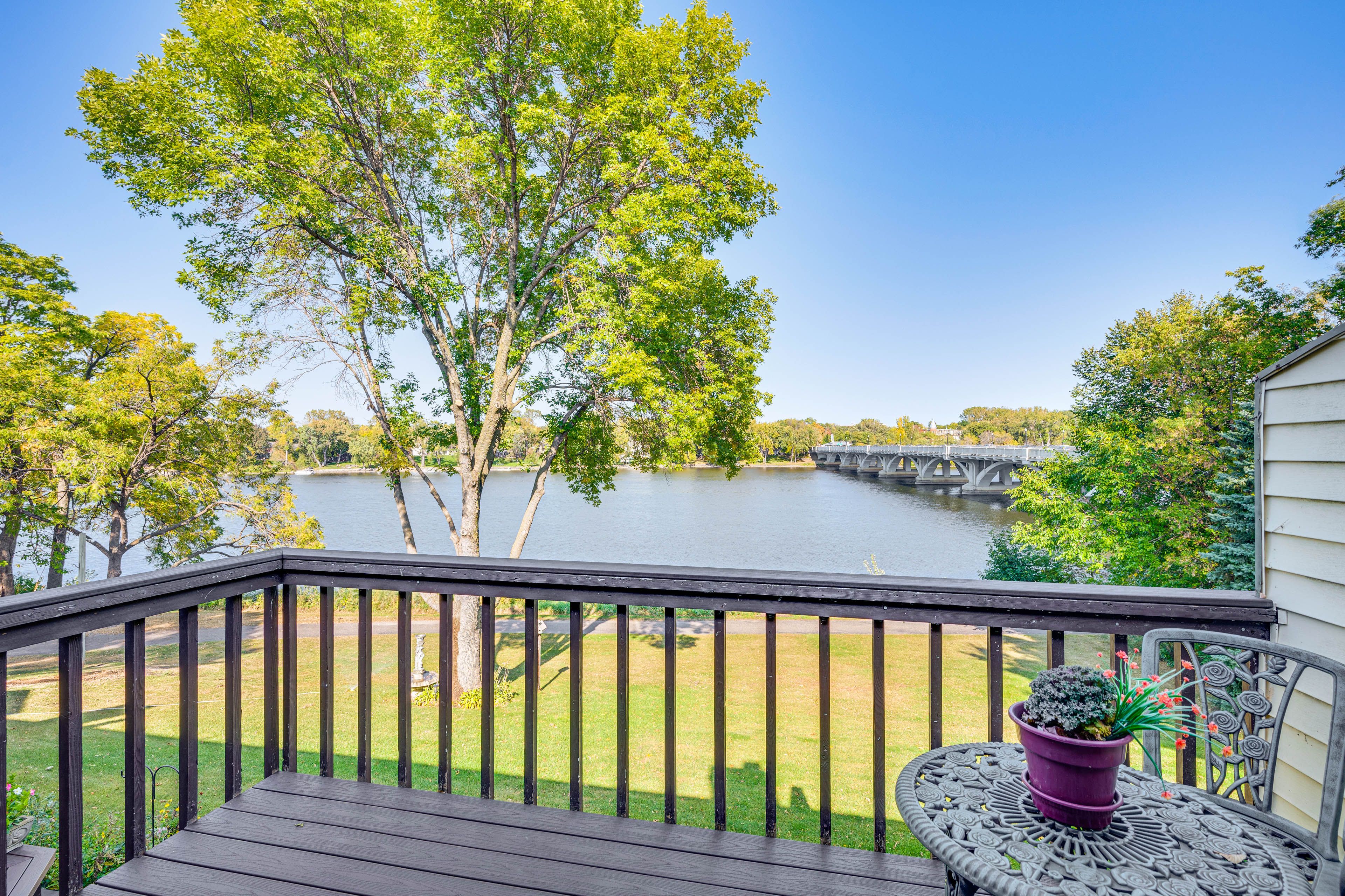 Balcony | River View