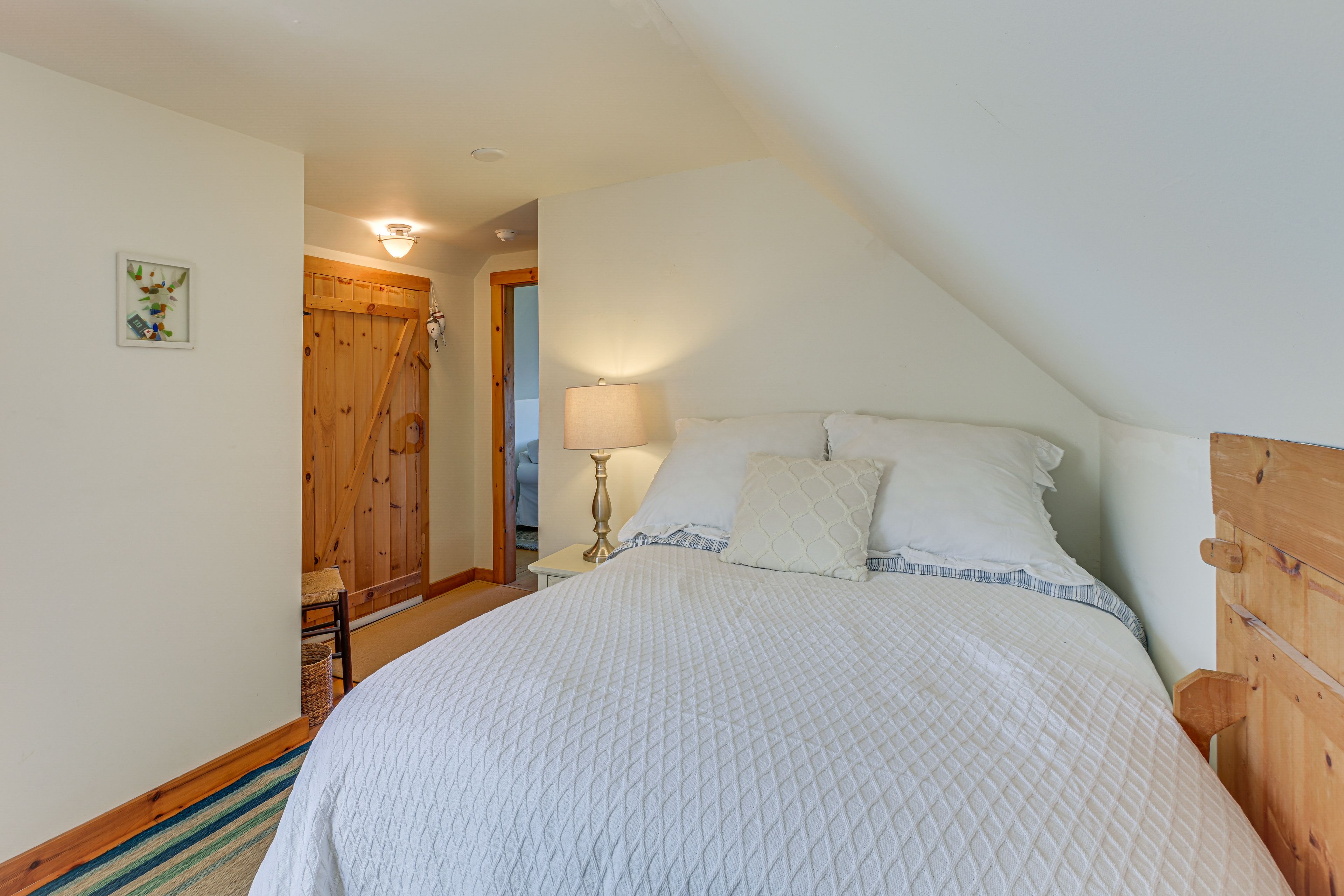 Bedroom 3 | Full Bed | 2nd Floor