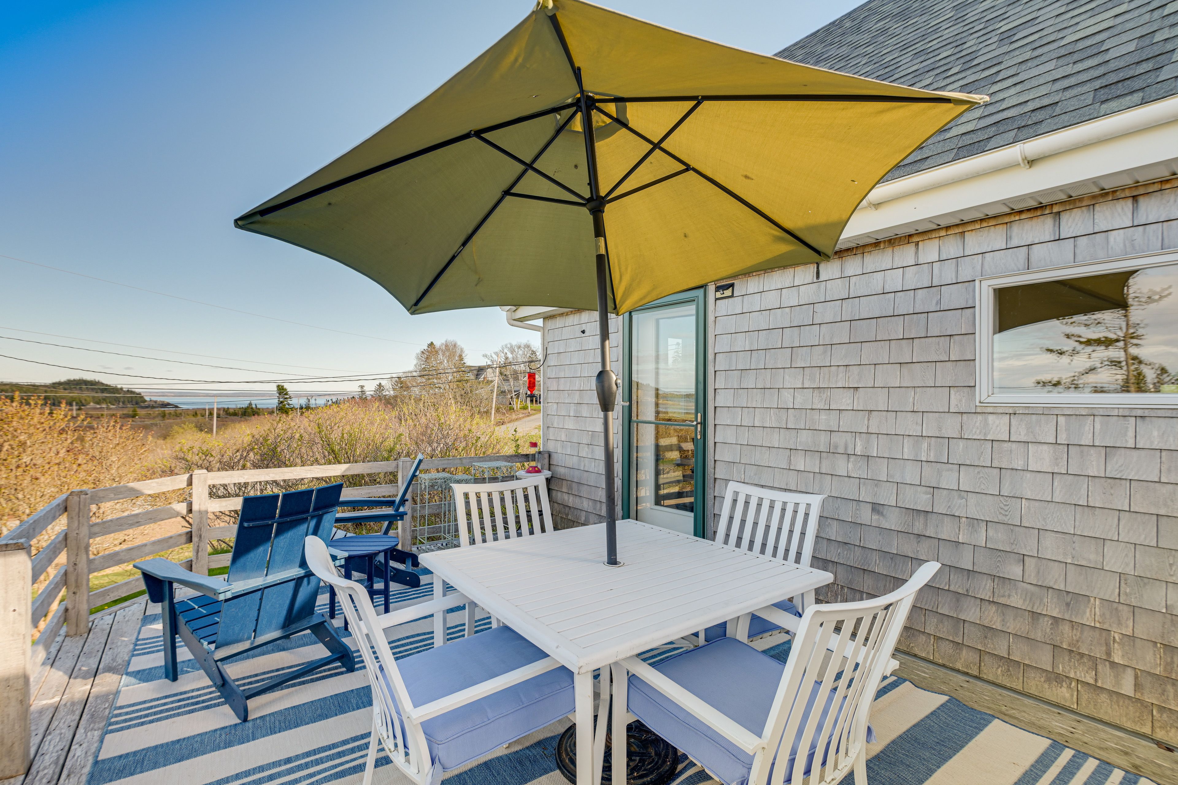 Deck | Outdoor Dining Area | Views