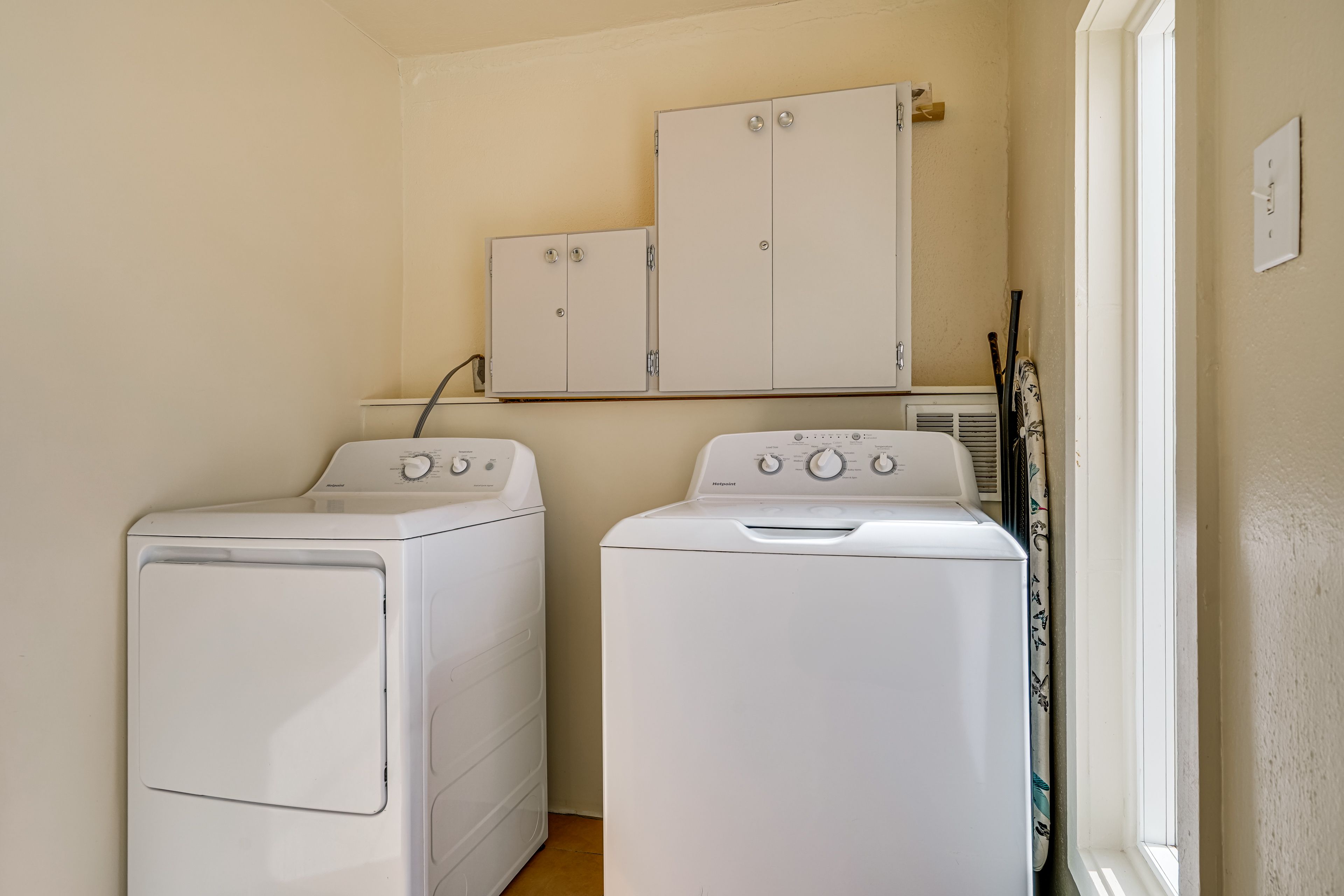 Laundry Room | Washer & Dryer