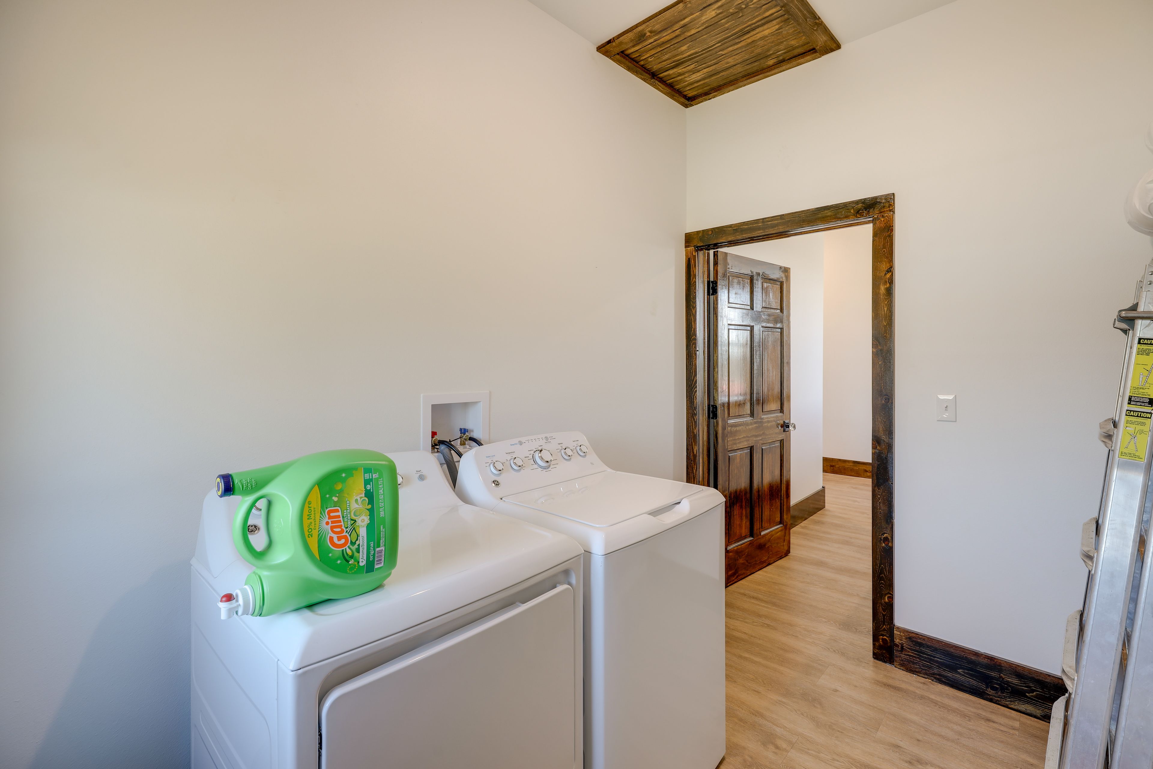 Laundry Area | Washer/Dryer | Laundry Detergent | Trash Bags/Paper Towels