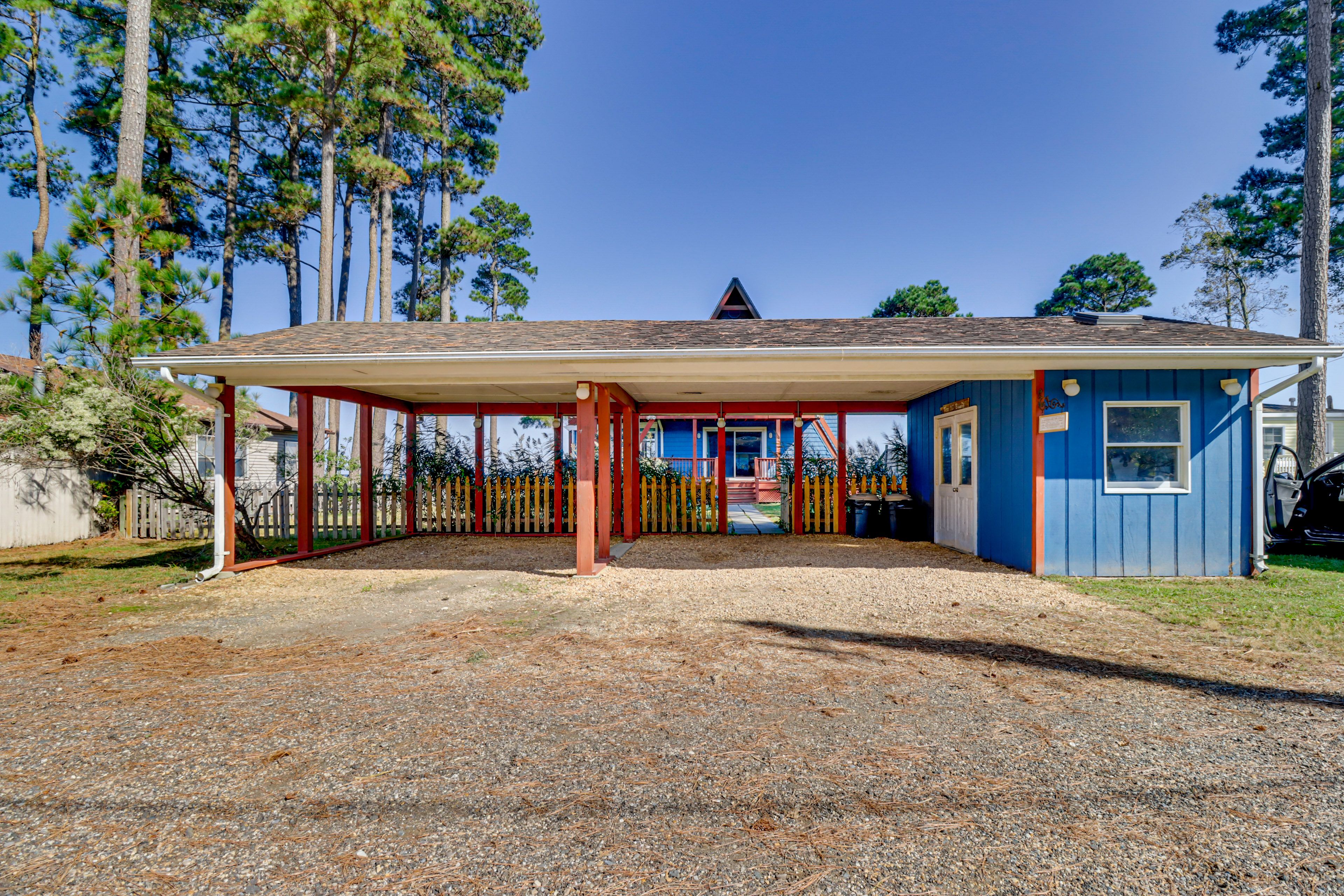 Parking | Carport (3 Vehicles) | Free Street Parking
