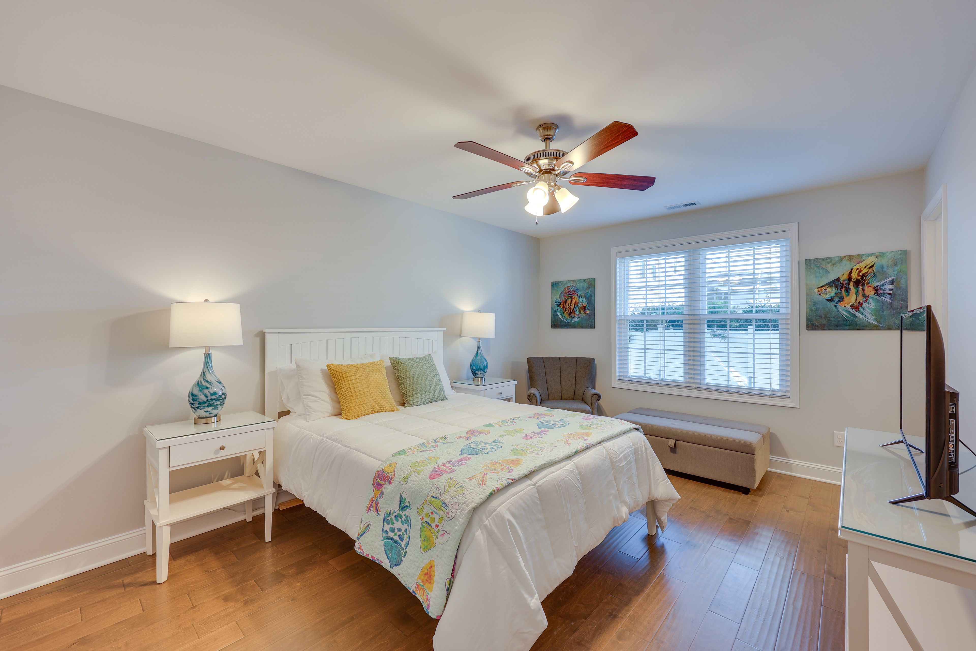 Bedroom 3 | Queen Bed | Smart TV | En-Suite Bathroom | 1st Floor