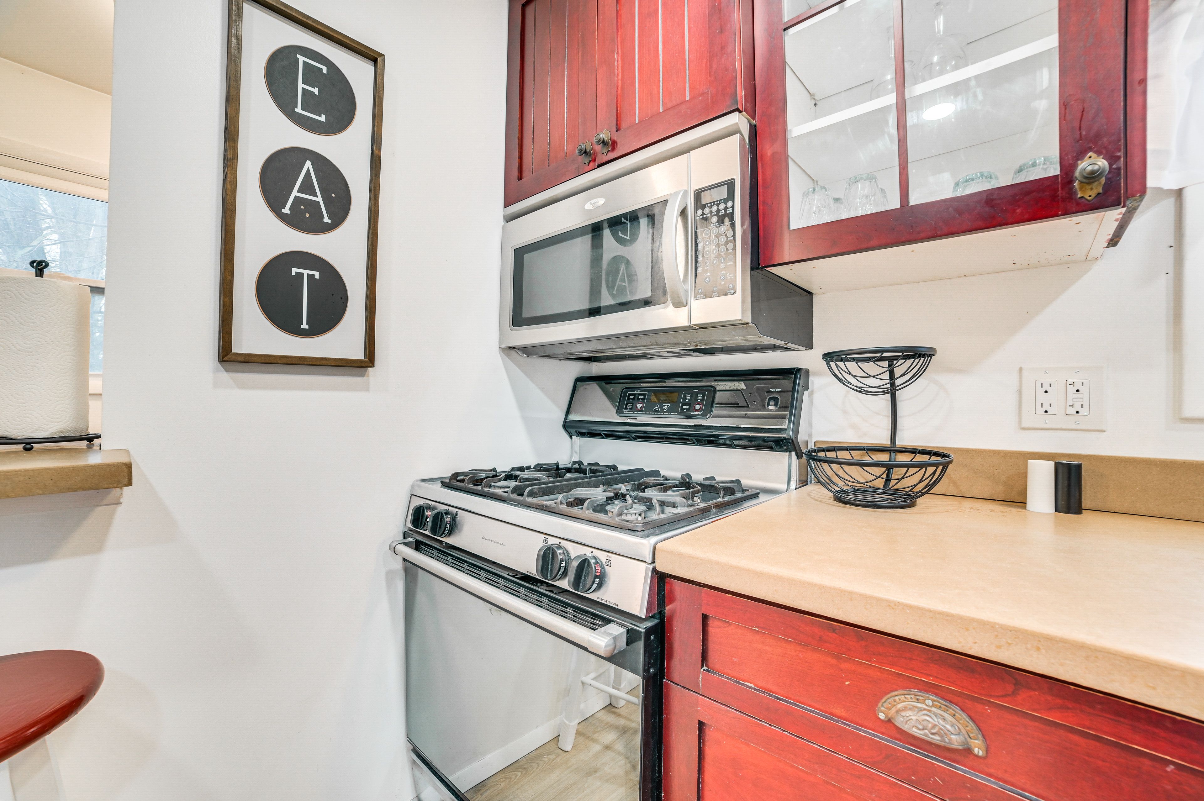 Kitchen | Main Level