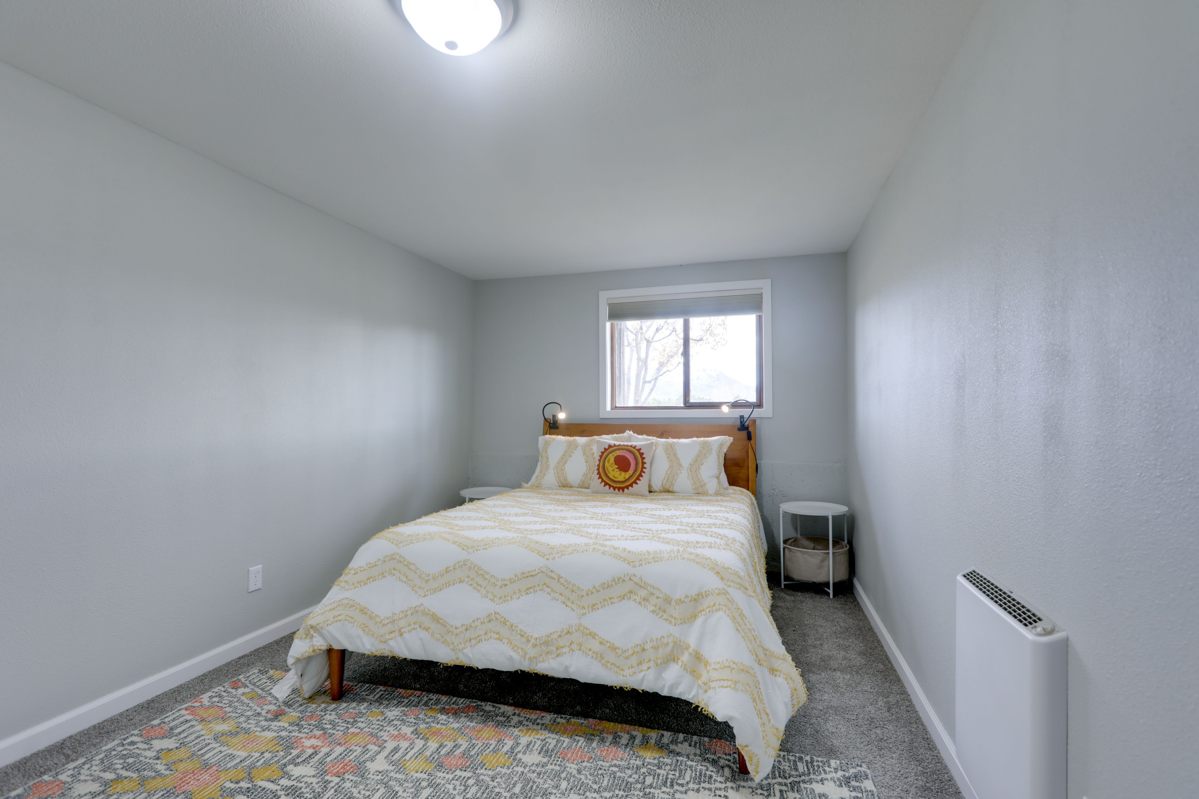 Bedroom 5 | Queen Bed | 1st Floor