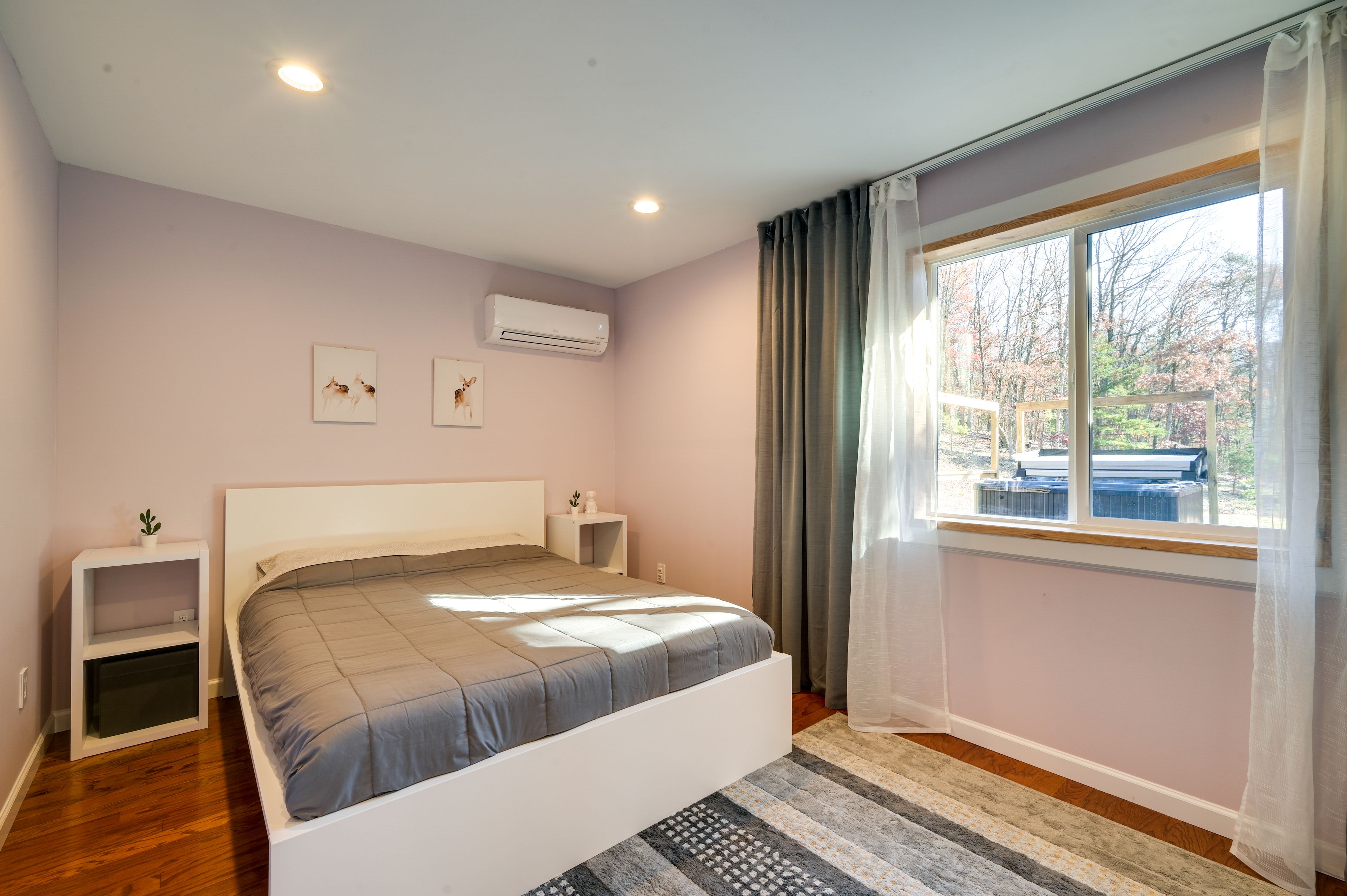 Bedroom 3 | Queen Bed