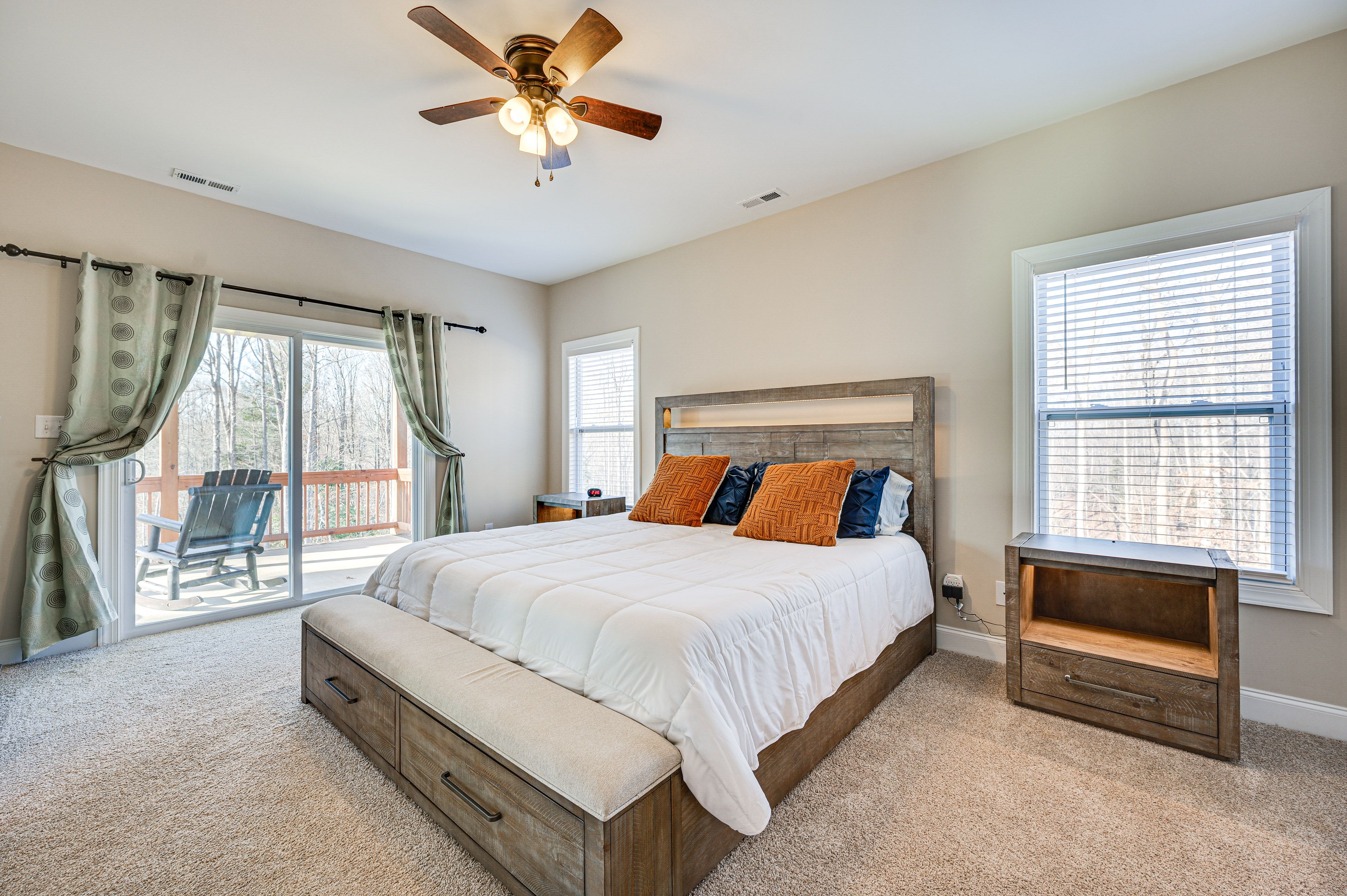 Bedroom 1 | King Bed | Linens Provided
