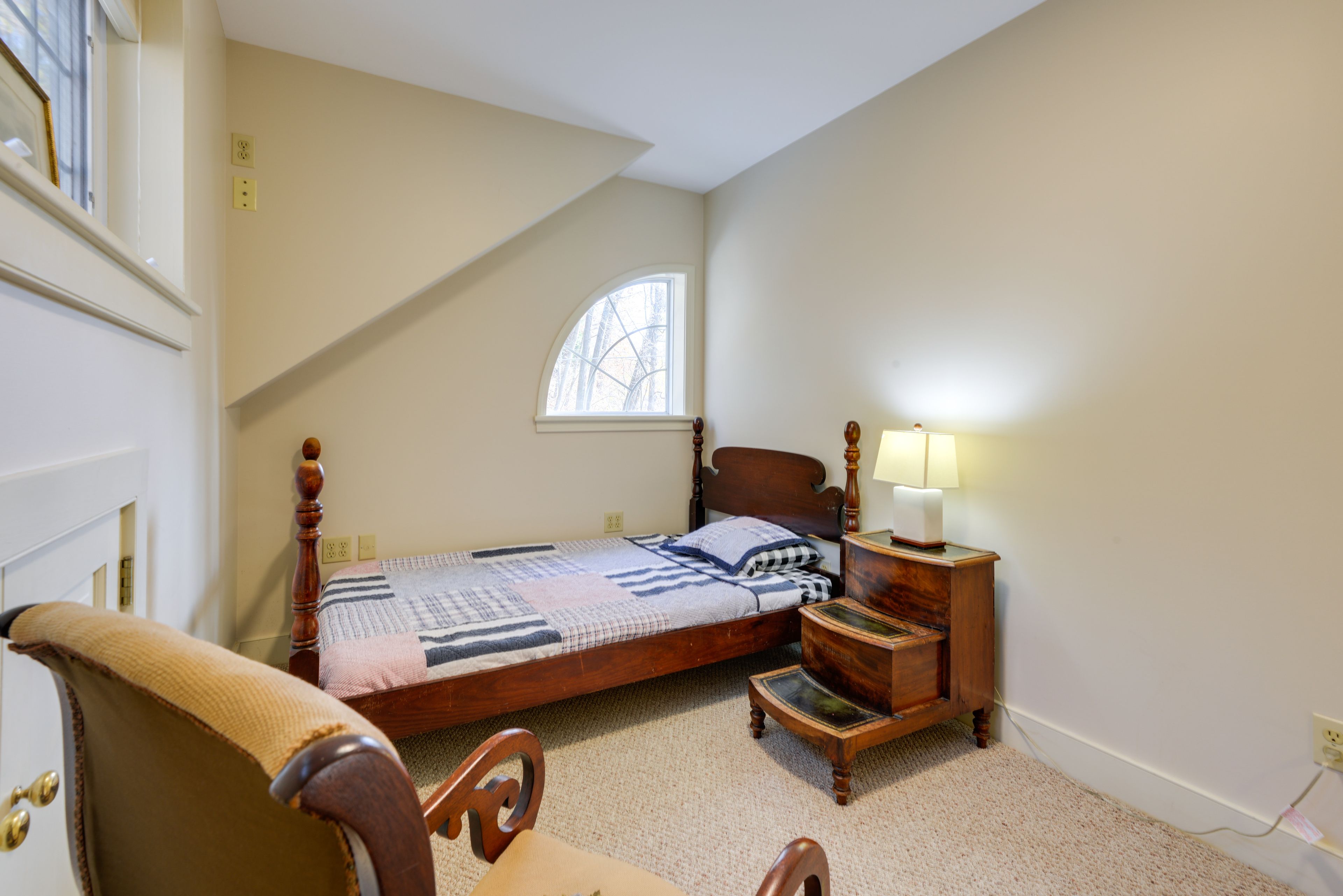 Bedroom 2 | Full Bed | 2nd Floor