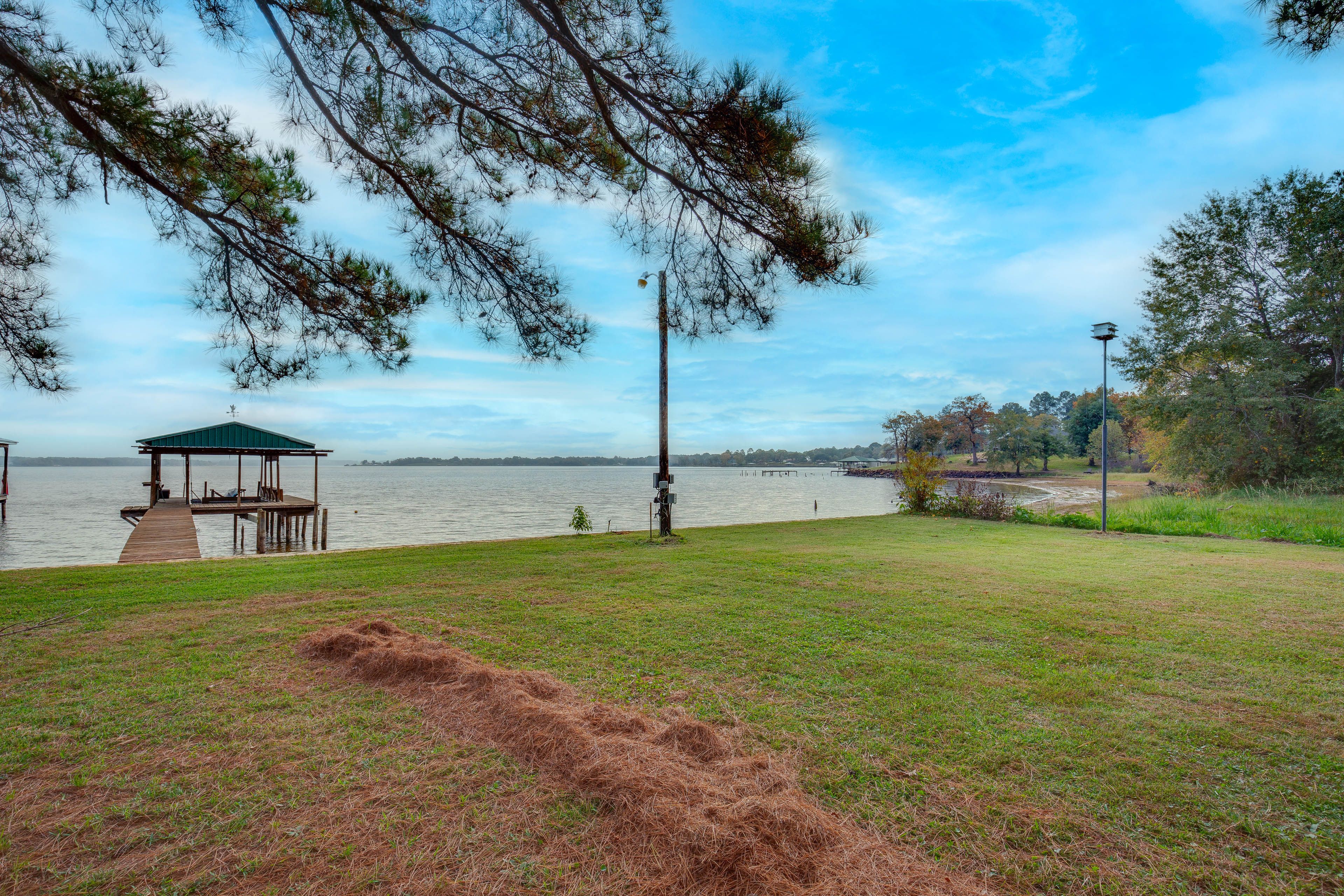 Dock | Fluctuating Water Levels (Access Not Guaranteed)