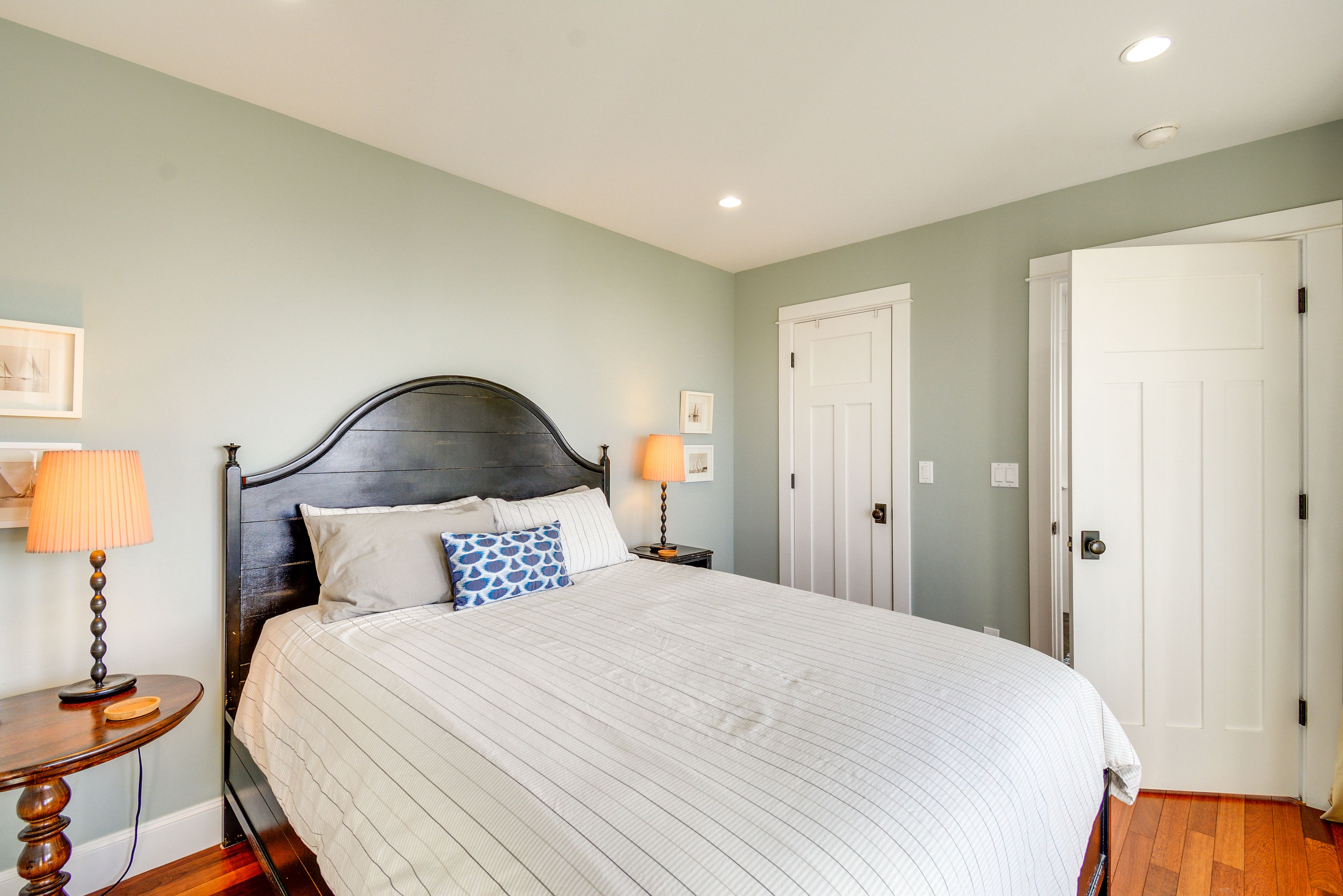 Bedroom 1 | Queen Bed | Linens Provided