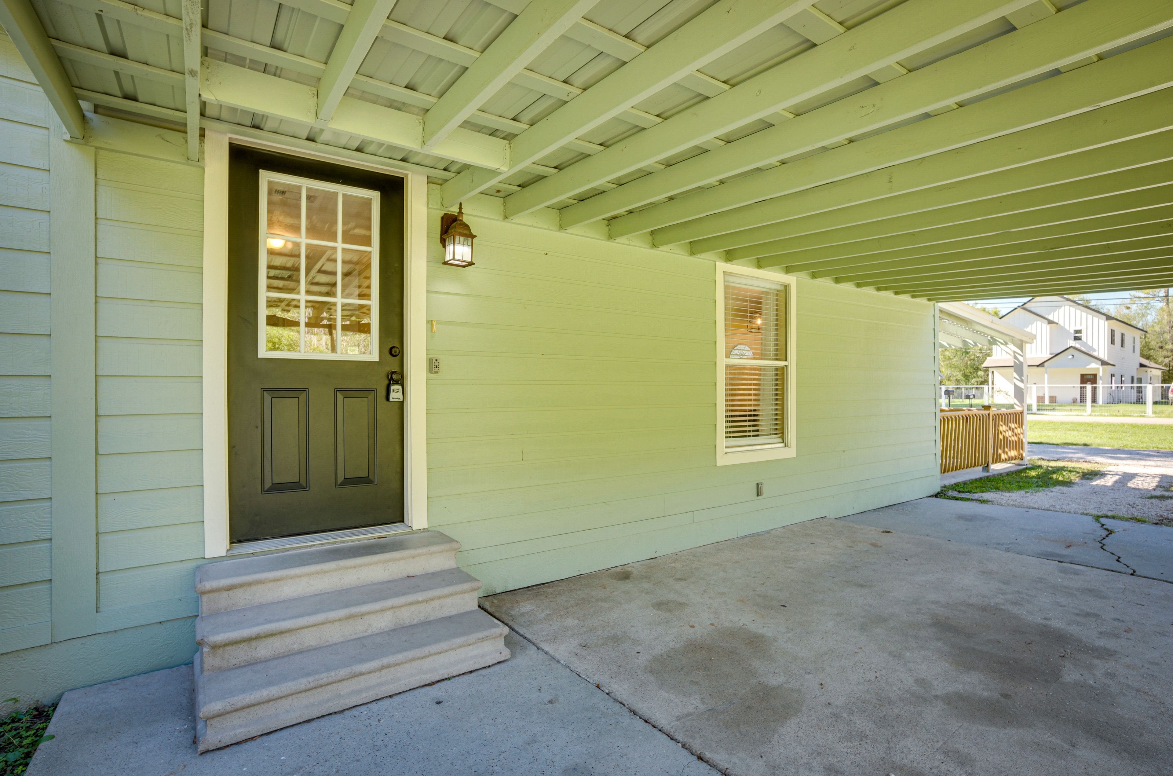 Parking | Carport (2 Vehicles) | Driveway (3 Vehicles) | RV/Trailers Allowed