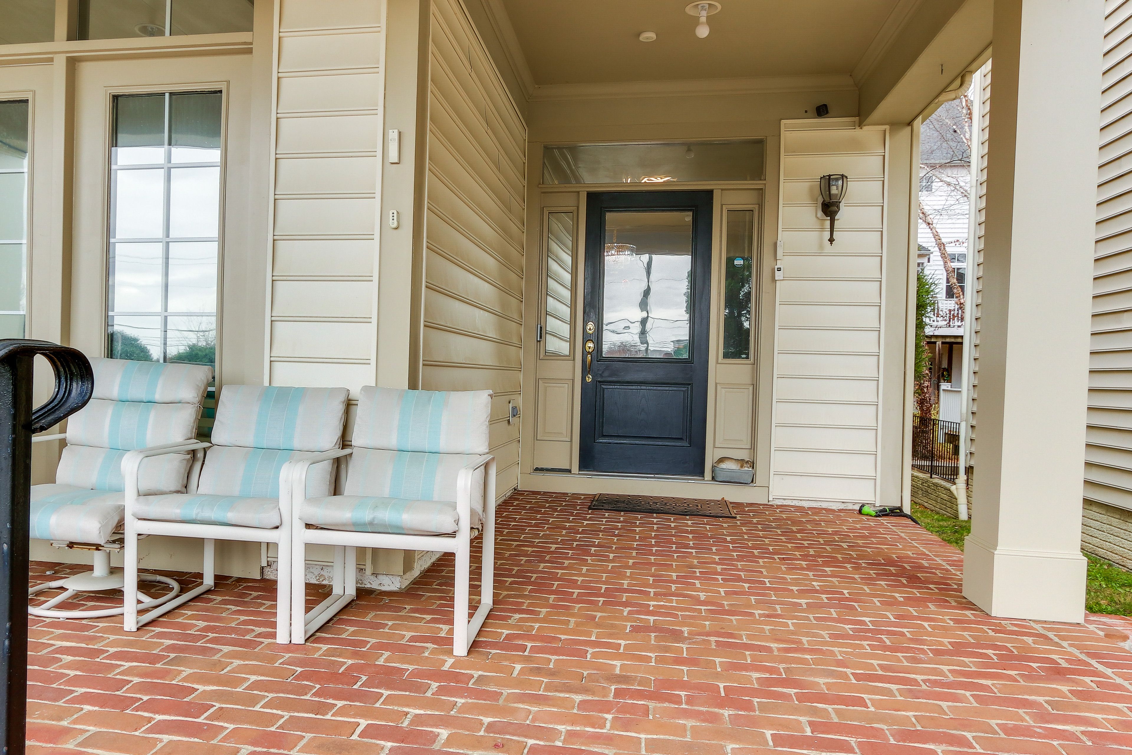 Shared Porch