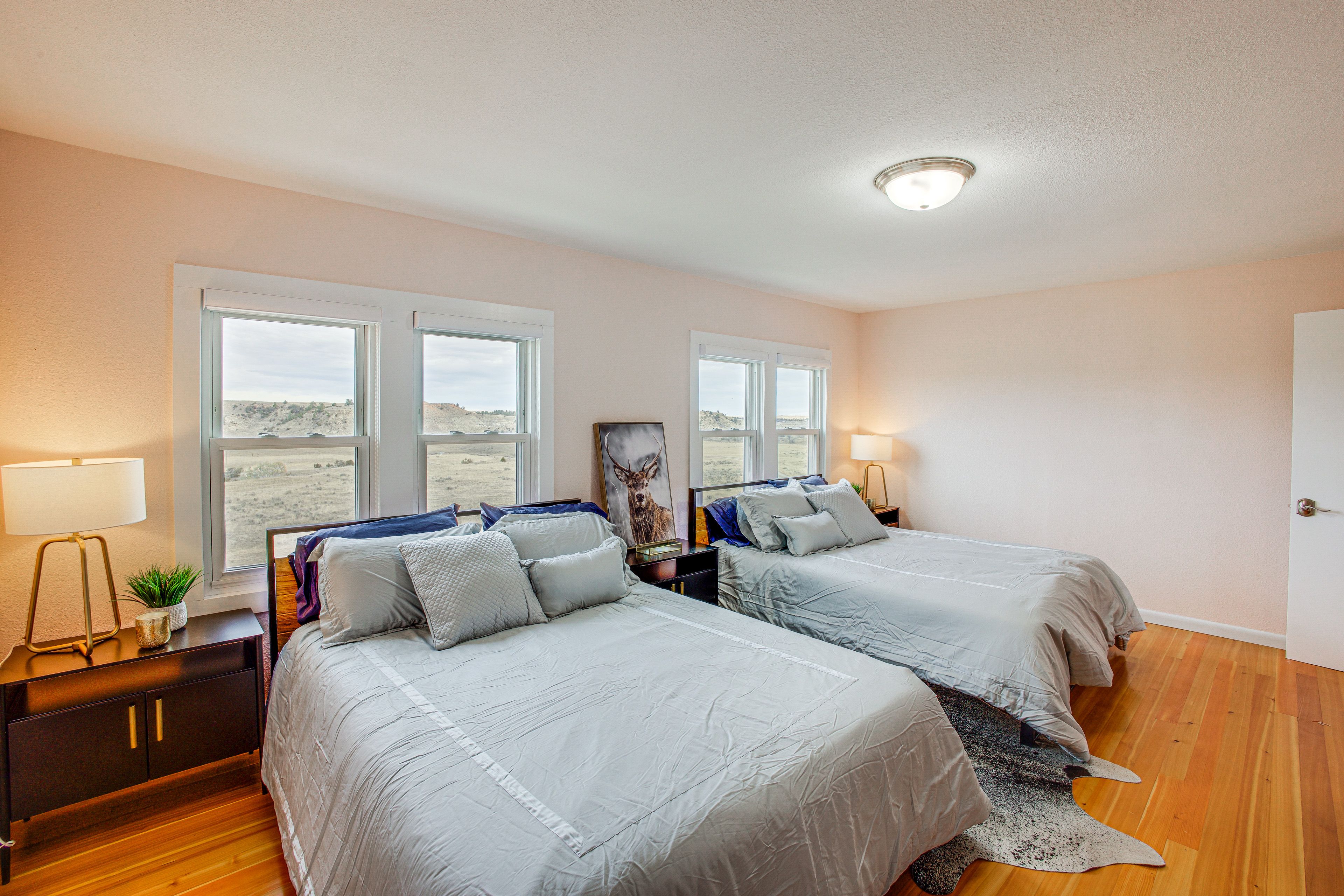 Bedroom 5 | 2 Queen Beds