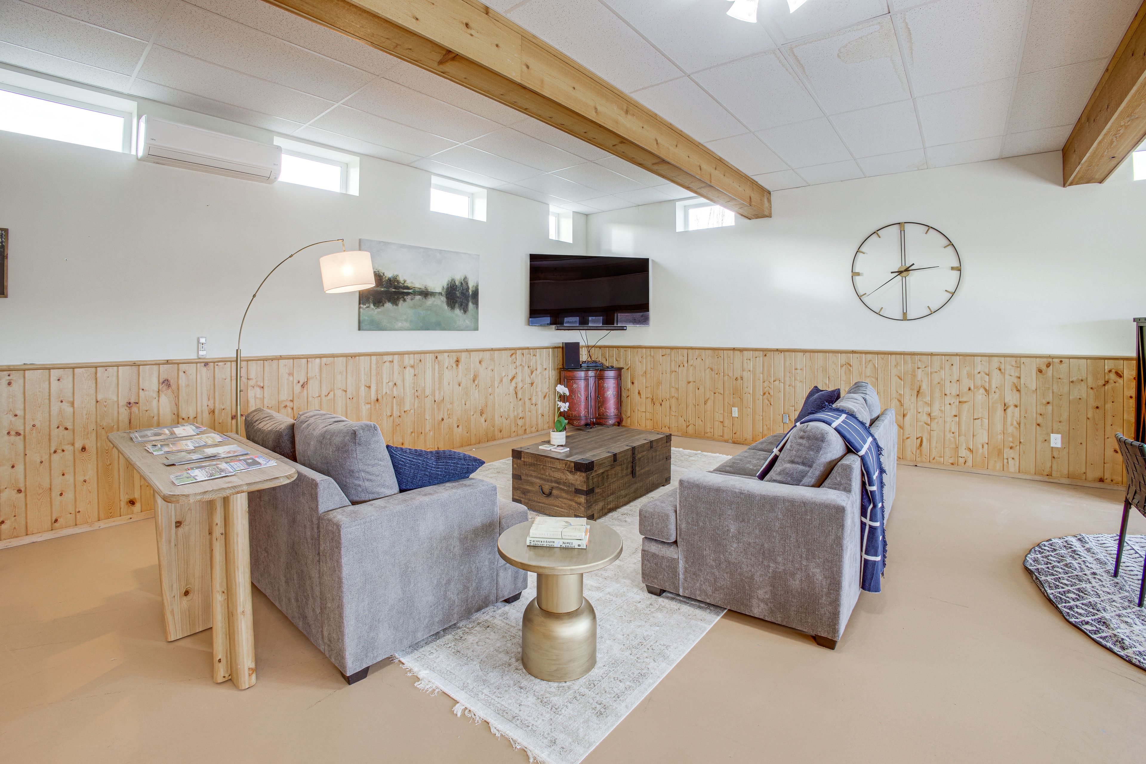 Family Room | Smart TV | Queen Sleeper Sofa