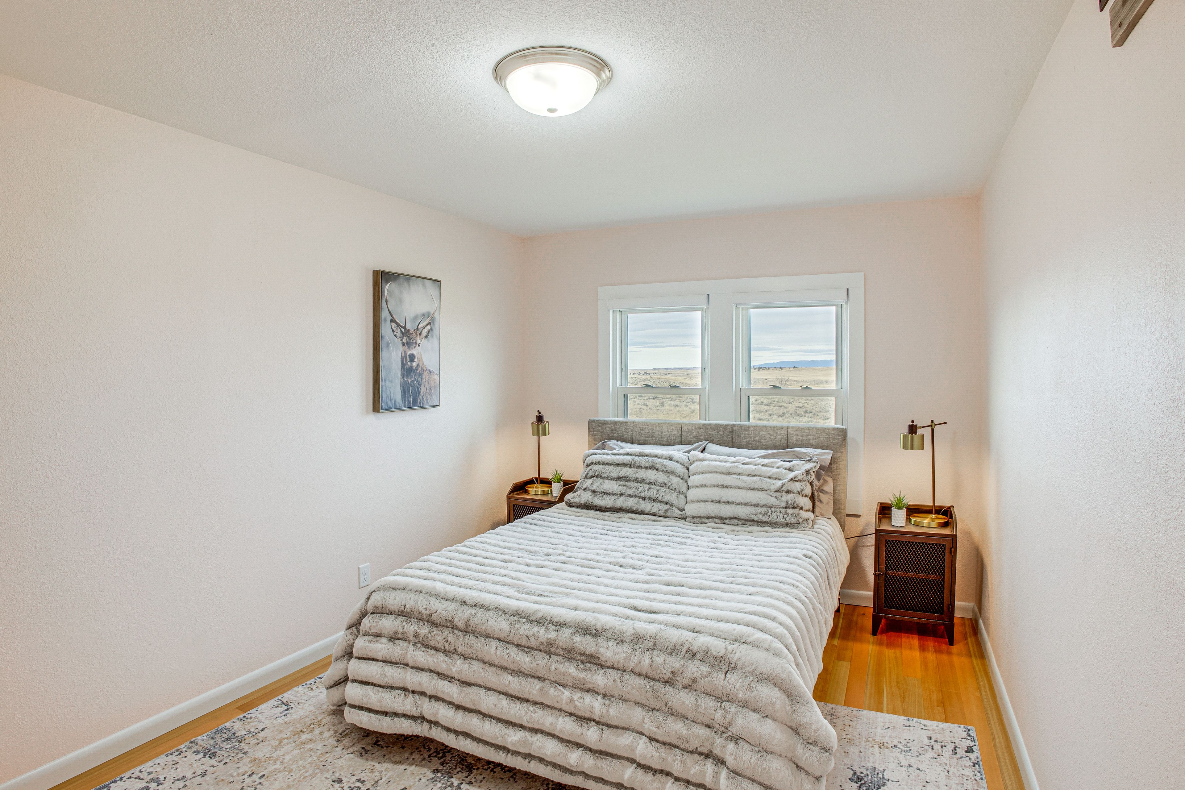 Bedroom 3 | Queen Bed