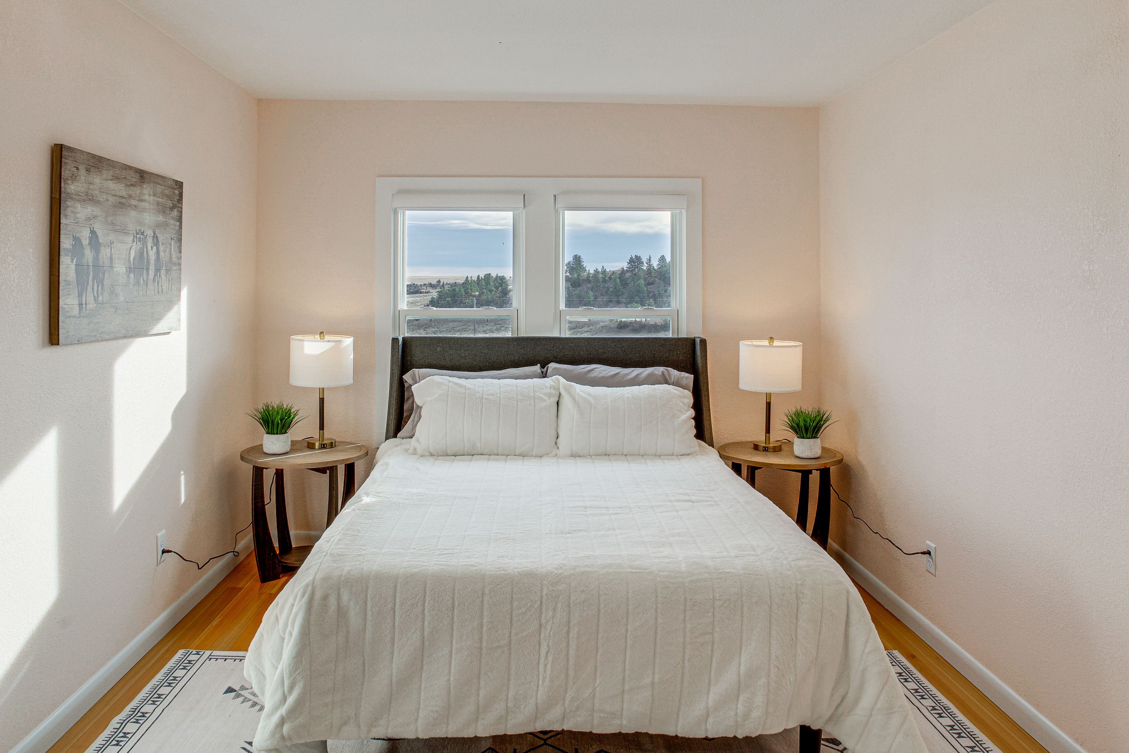 Bedroom 4 | Queen Bed