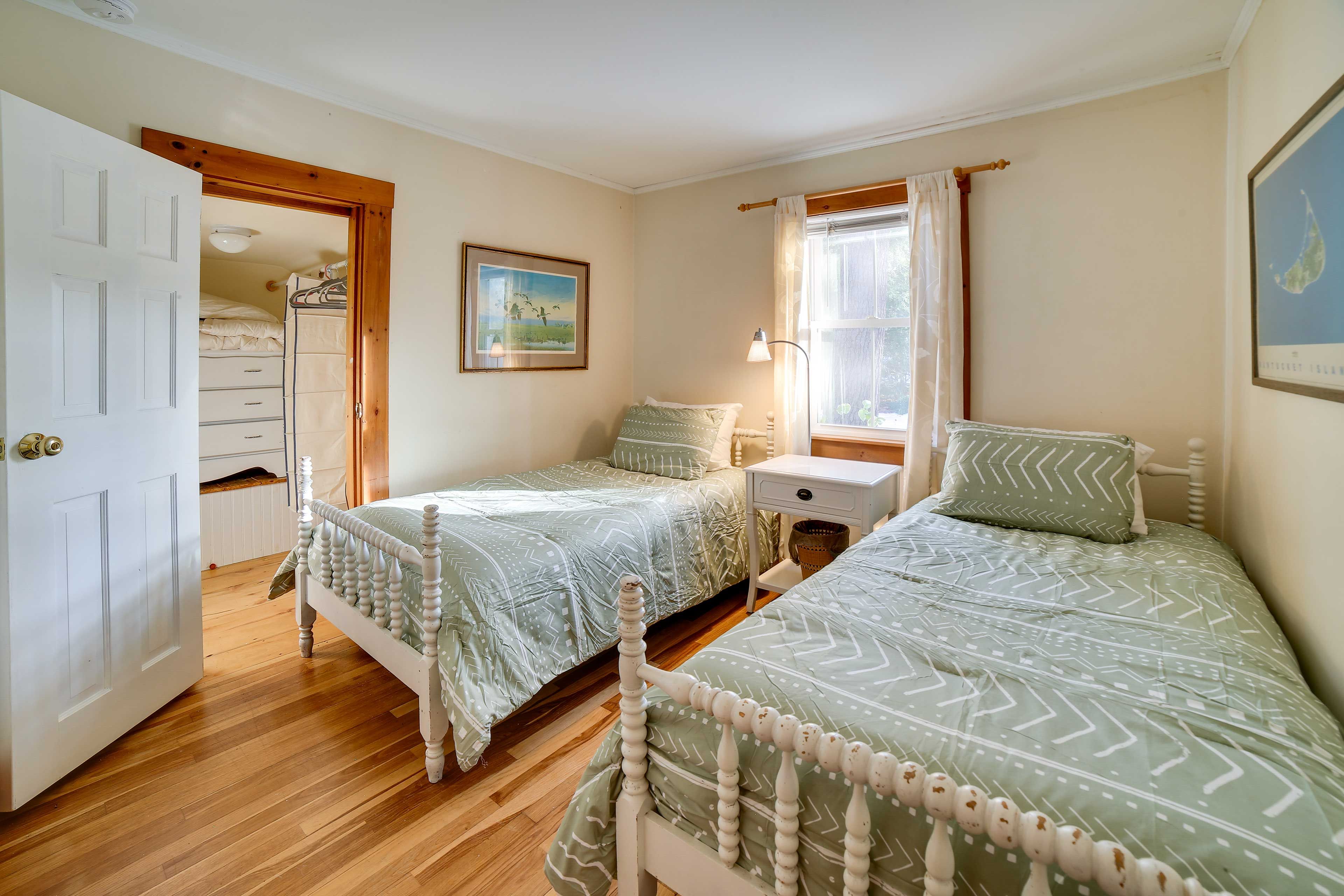Bedroom 2 | Main Level | 2 Twin Beds