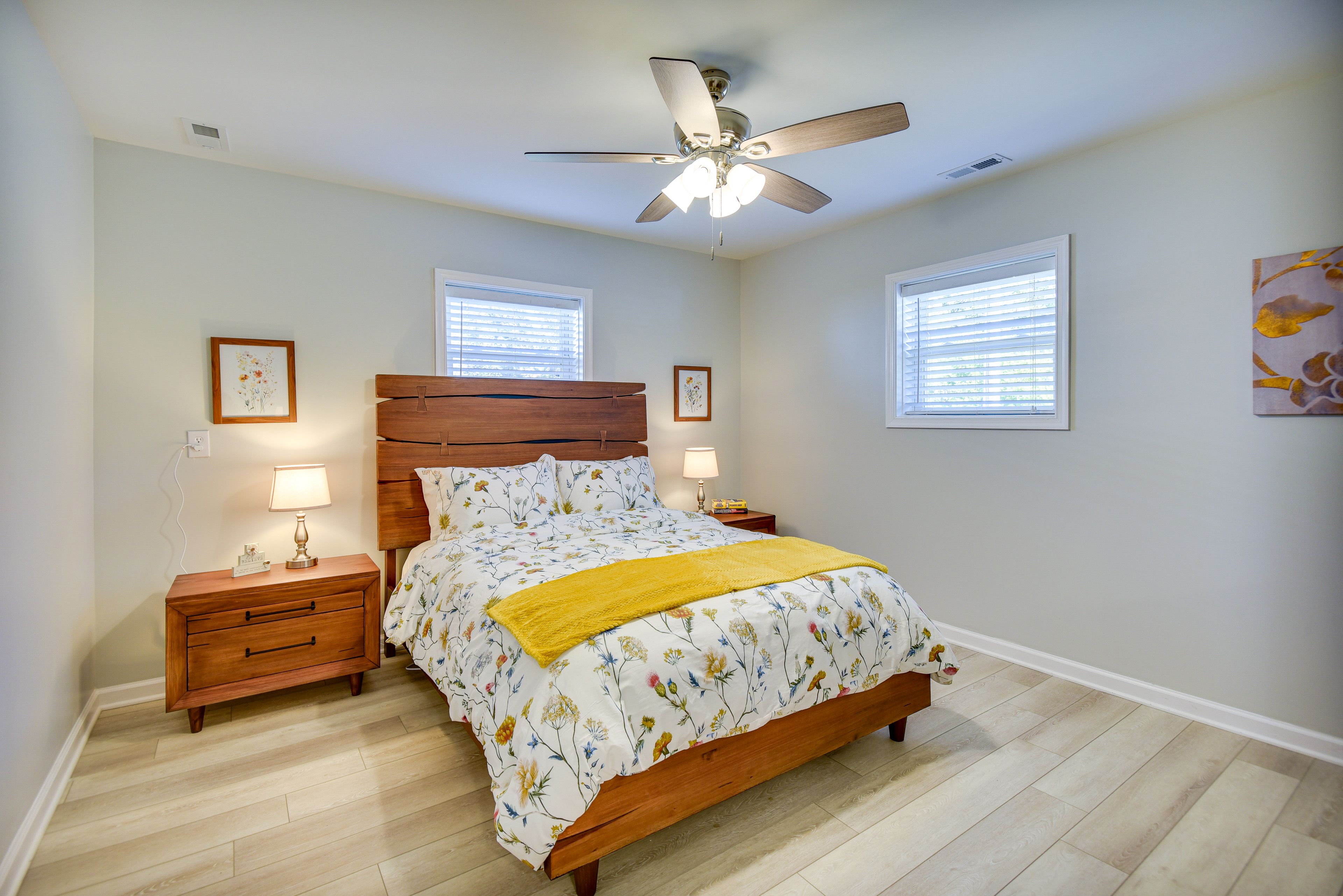 Bedroom 3 | Queen Bed