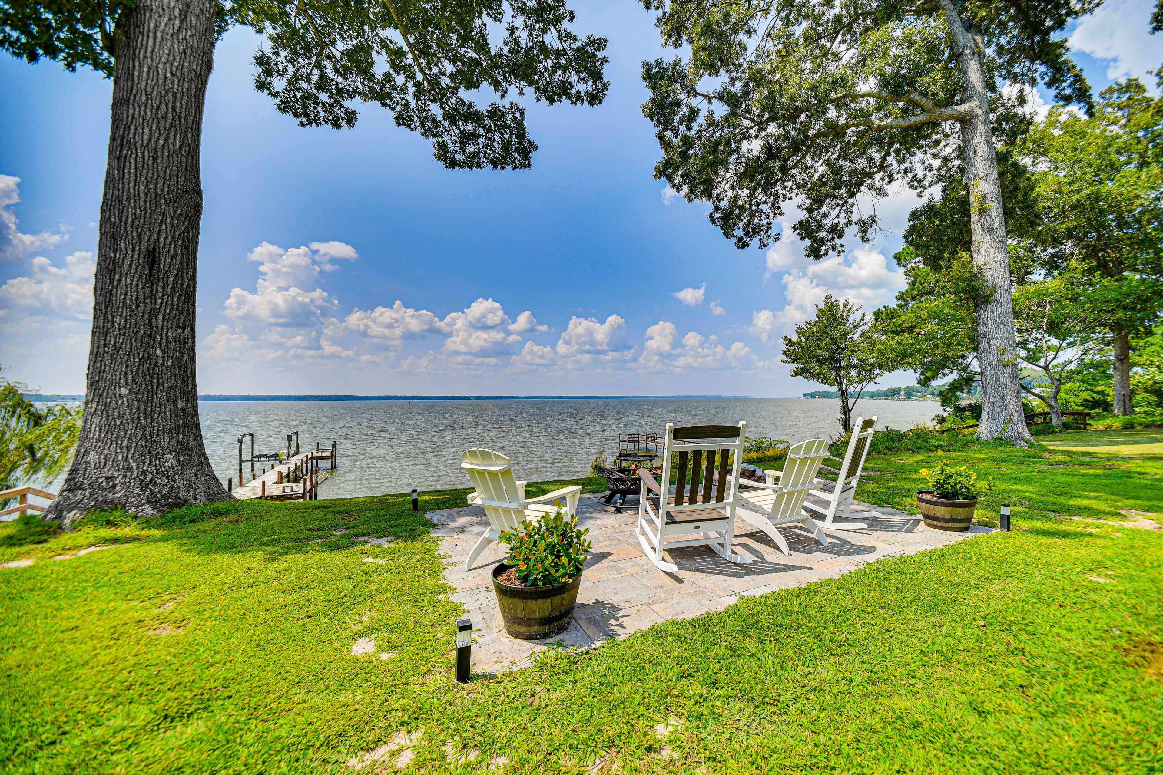 Gloucester Vacation Rental | 3BR | 2BA | 1,500 Sq Ft | 1 Minor Step to Enter