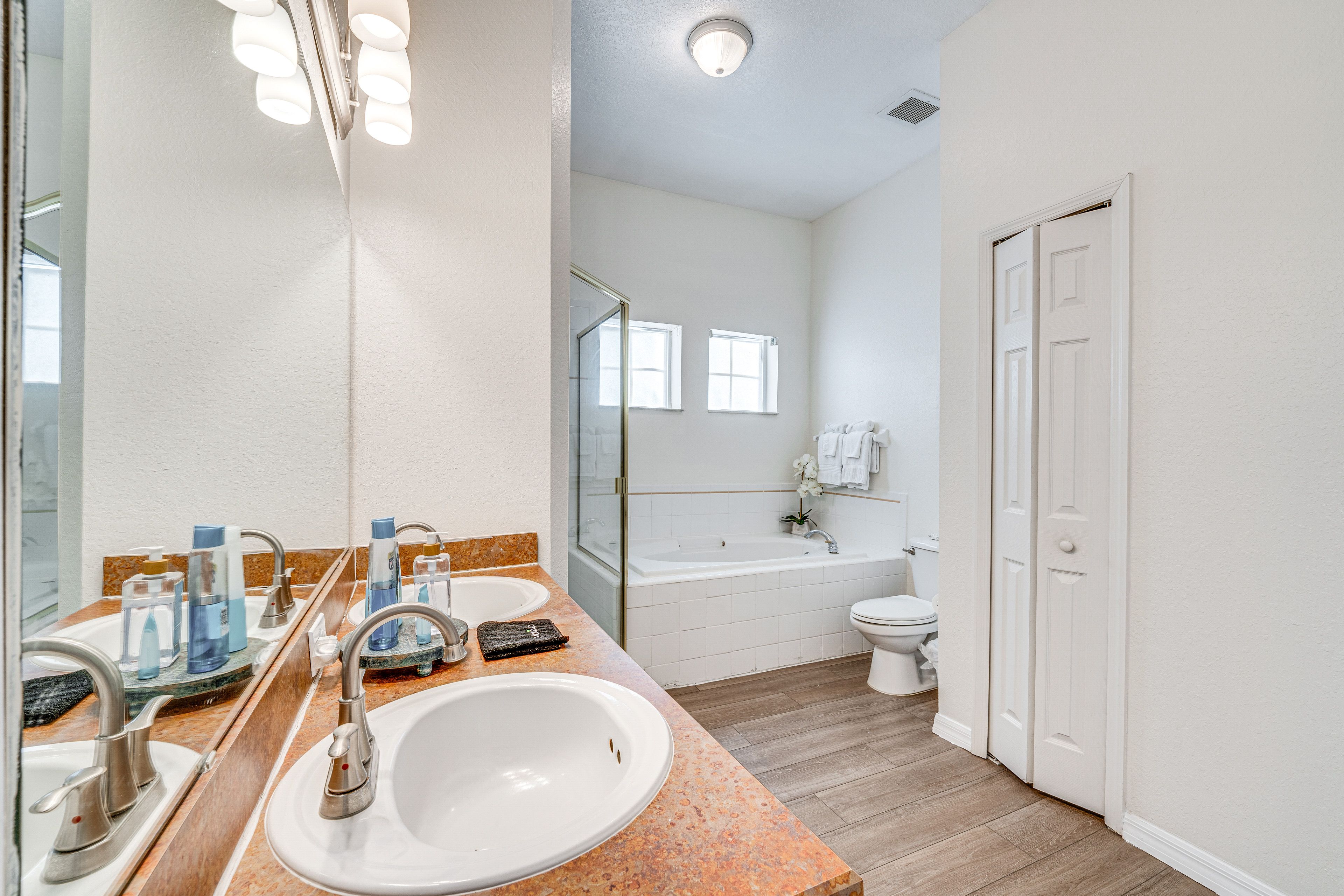 En-Suite Bathroom