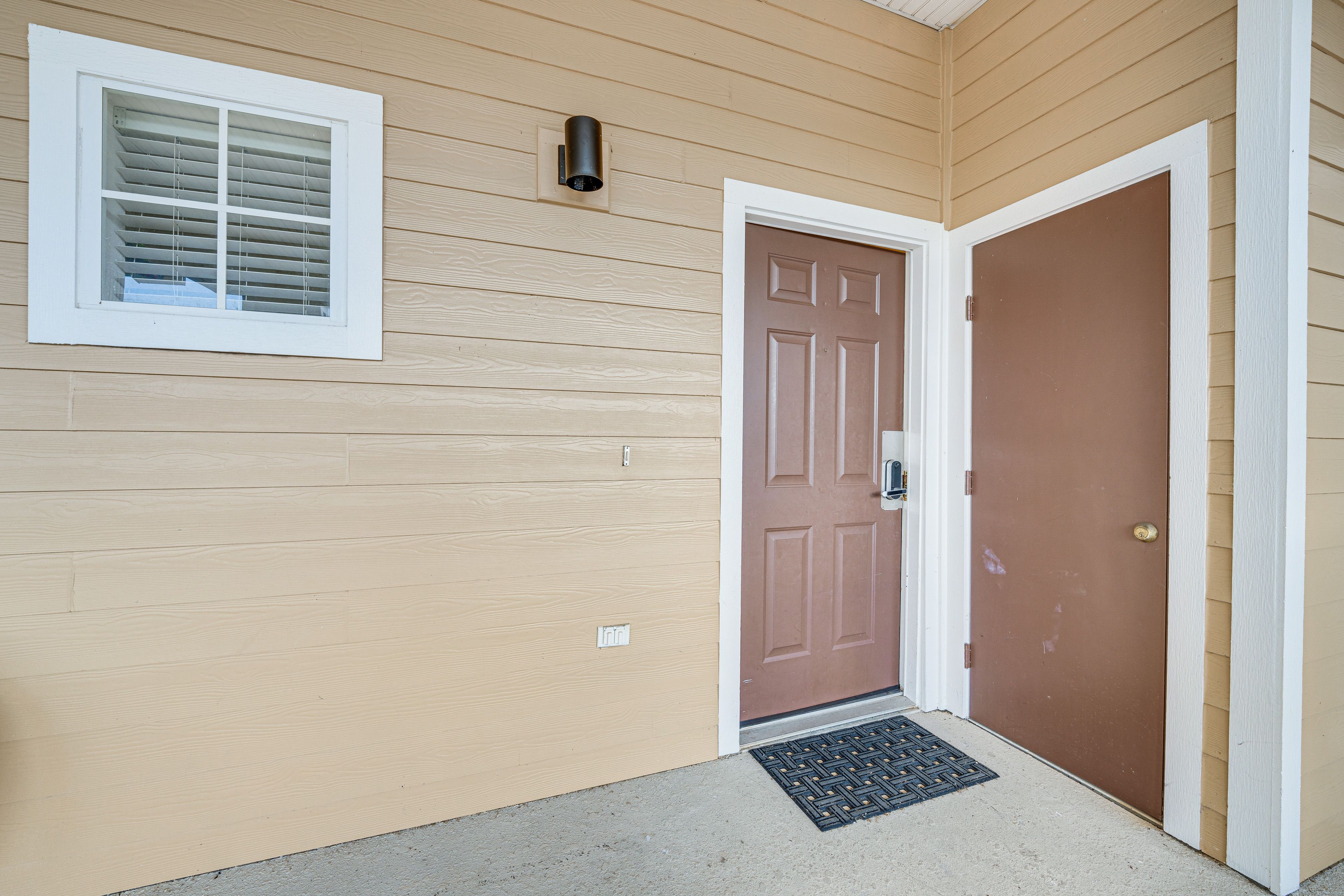 Condo Exterior | 3rd-Floor Unit | No Elevator Access