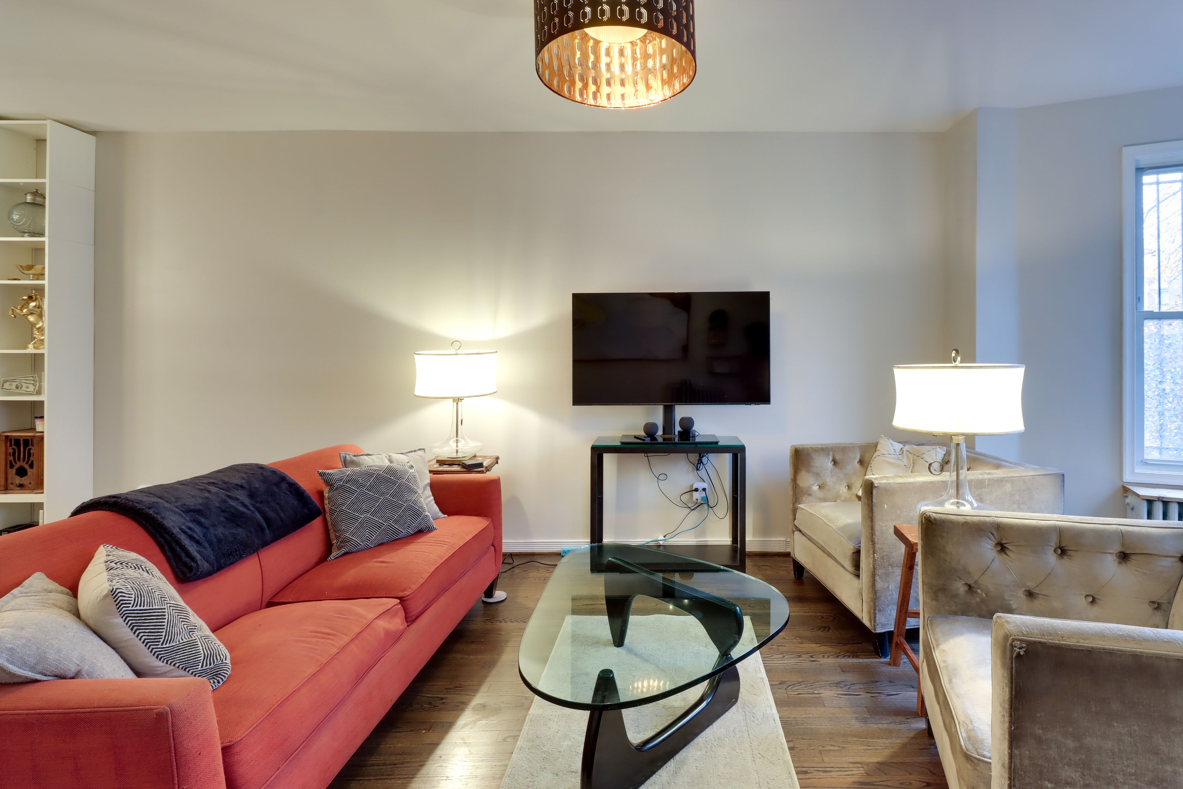 Living Room | Smart TV