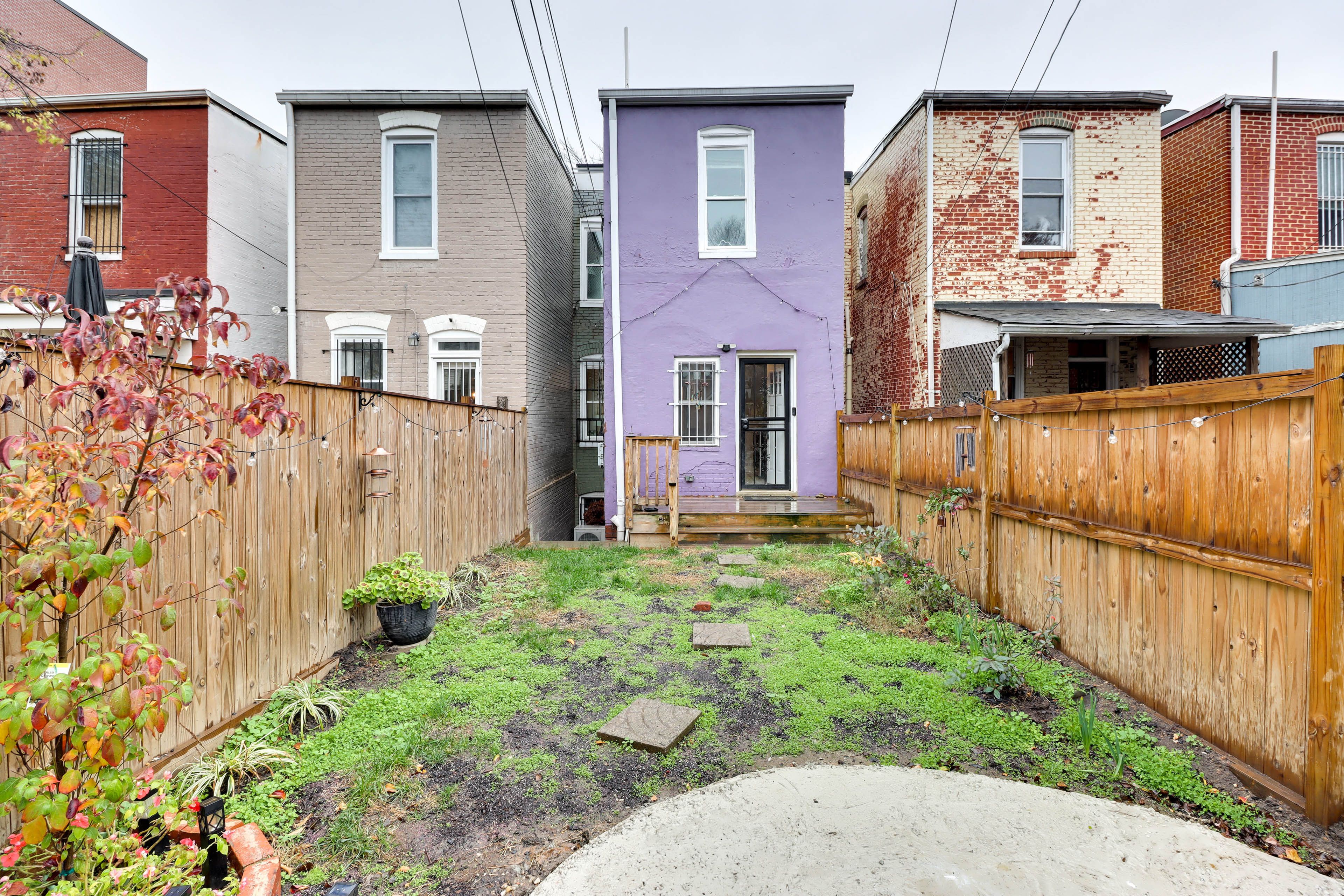 Backyard | Pet Friendly w/ Fee