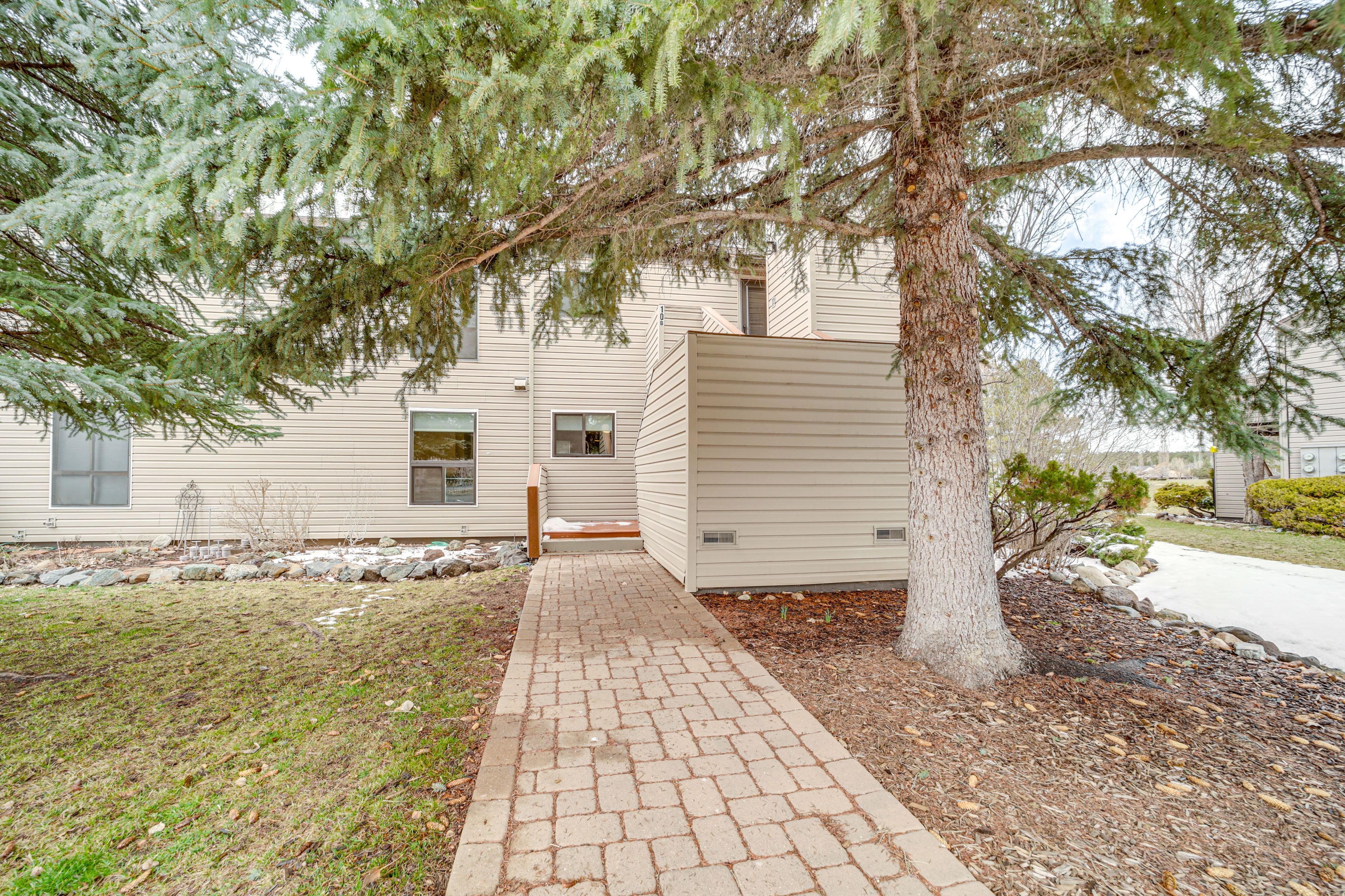 Parking | Community Lot (2 Vehicles) | Free Street Parking | No RV Parking