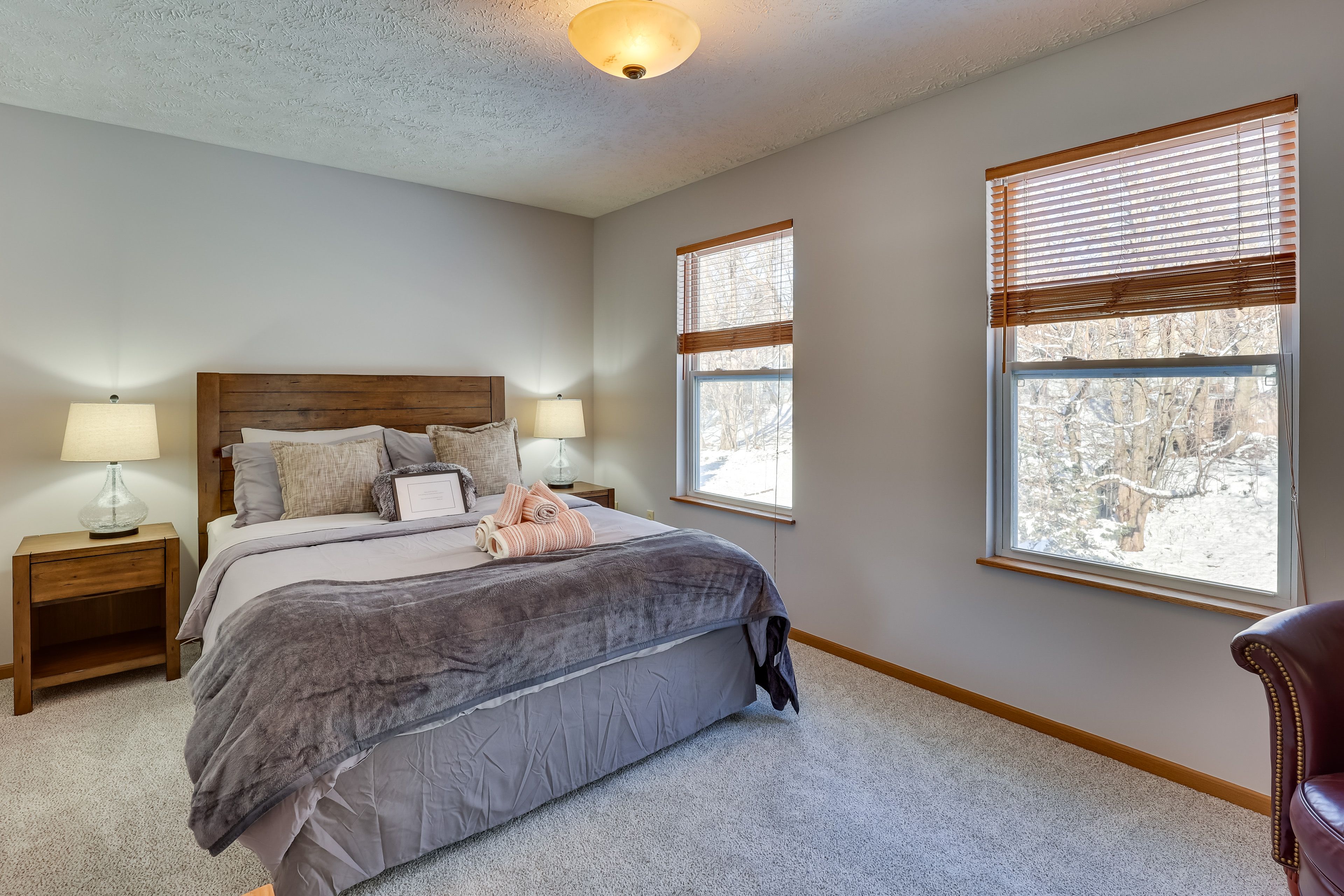 Bedroom 2 (Suite) | 2nd Floor | Queen Bed