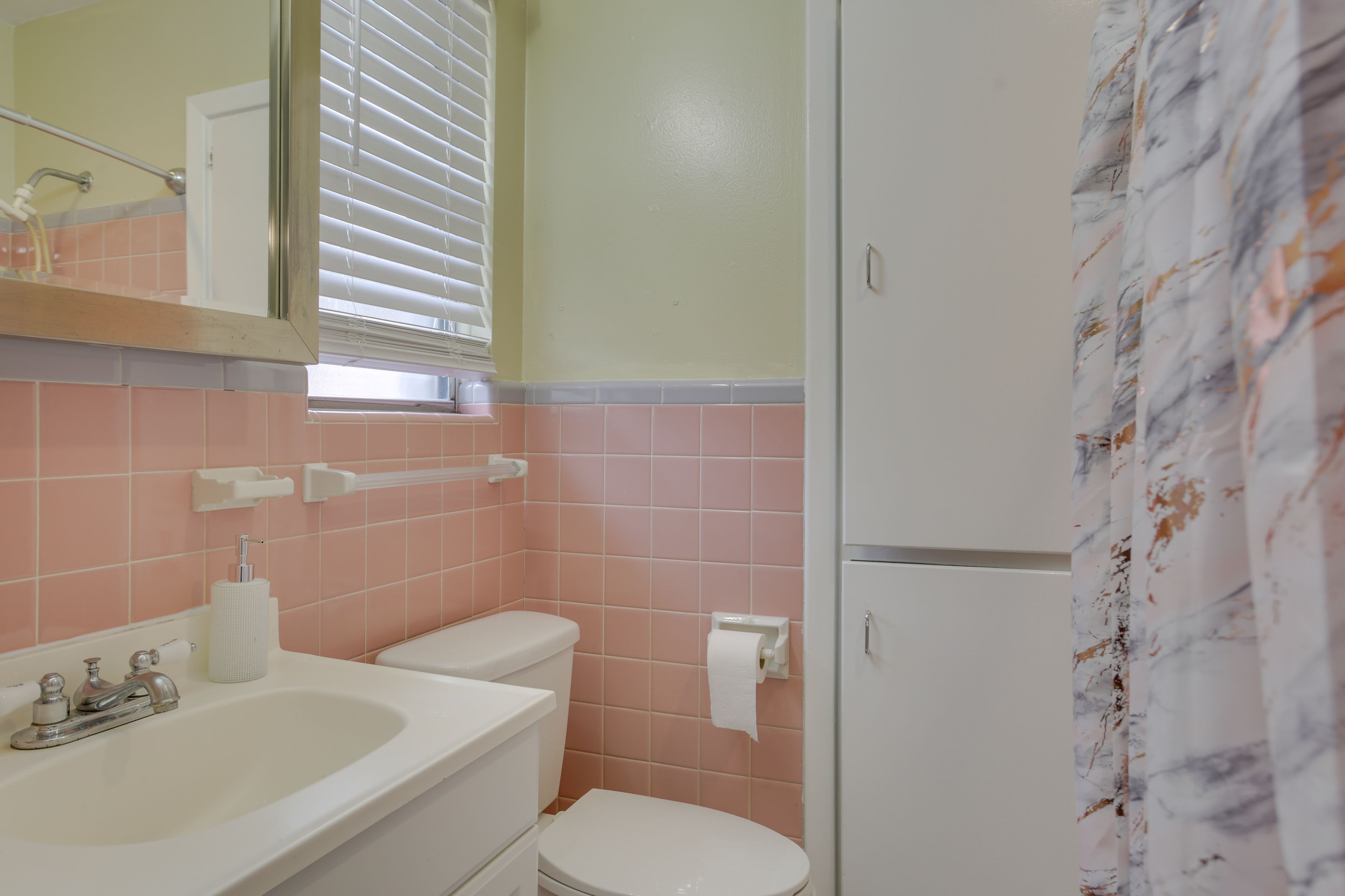 En-Suite Bathroom | Hair Dryer