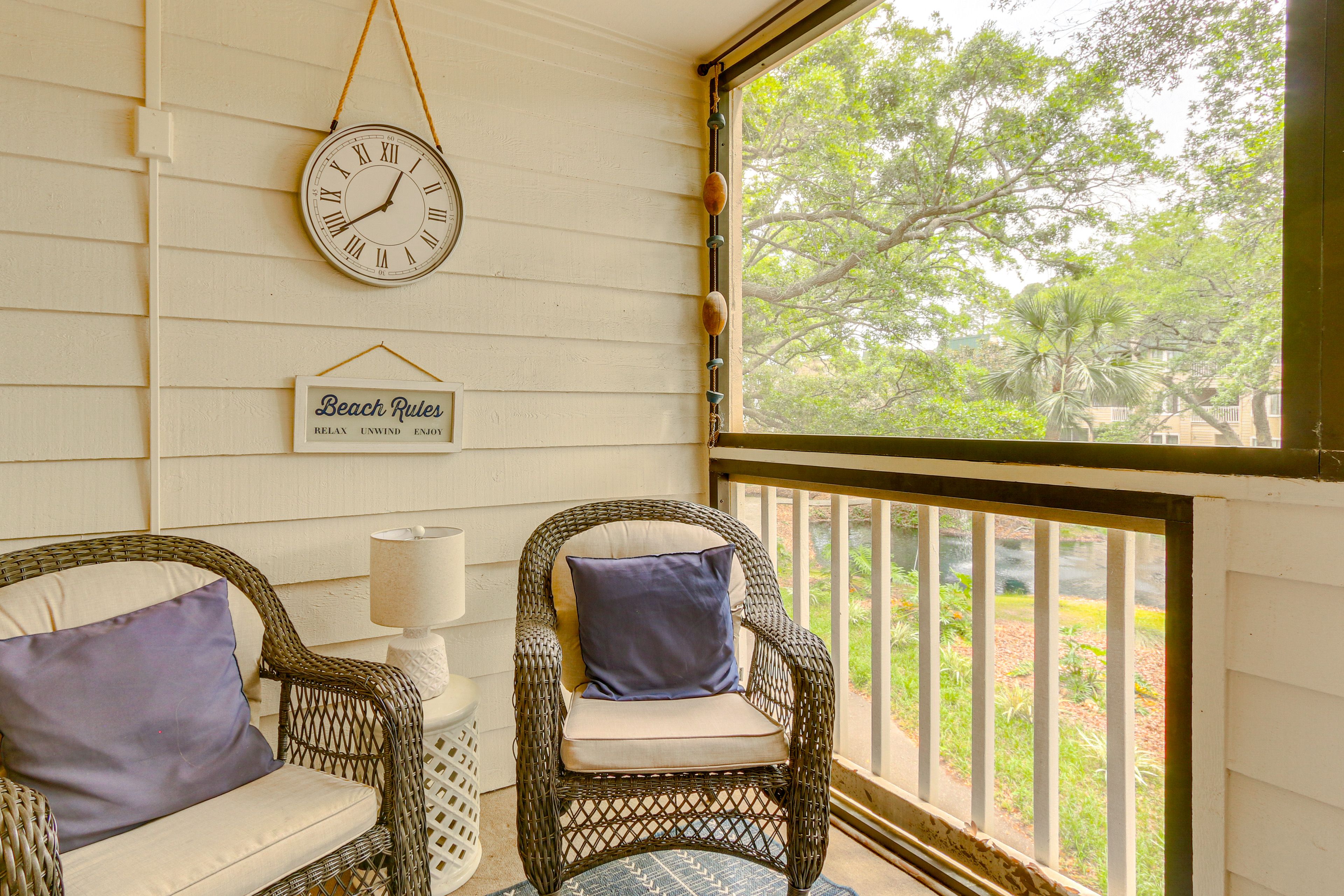 Screened Porch | Seating Area