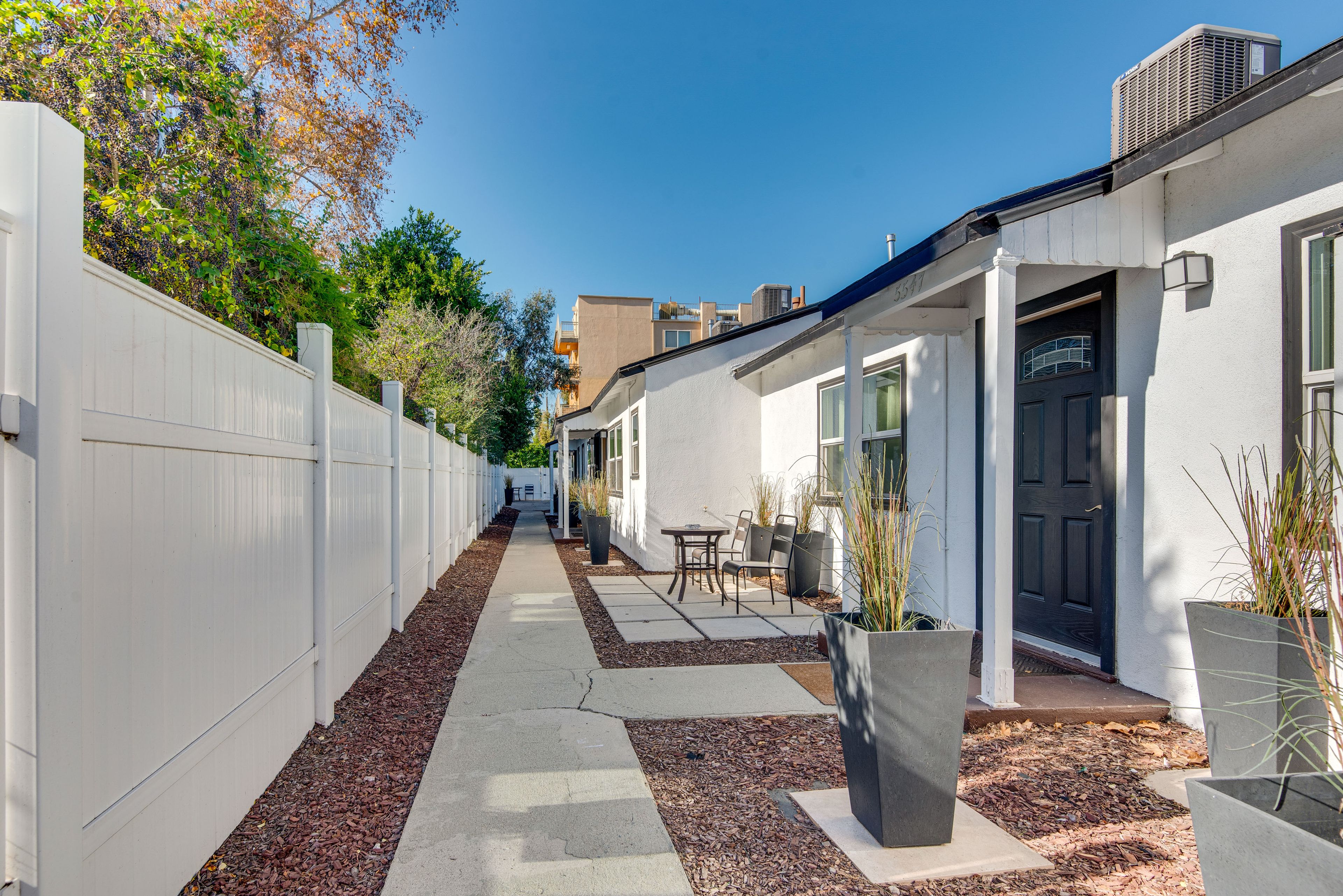 Patio | Outdoor Dining Area
