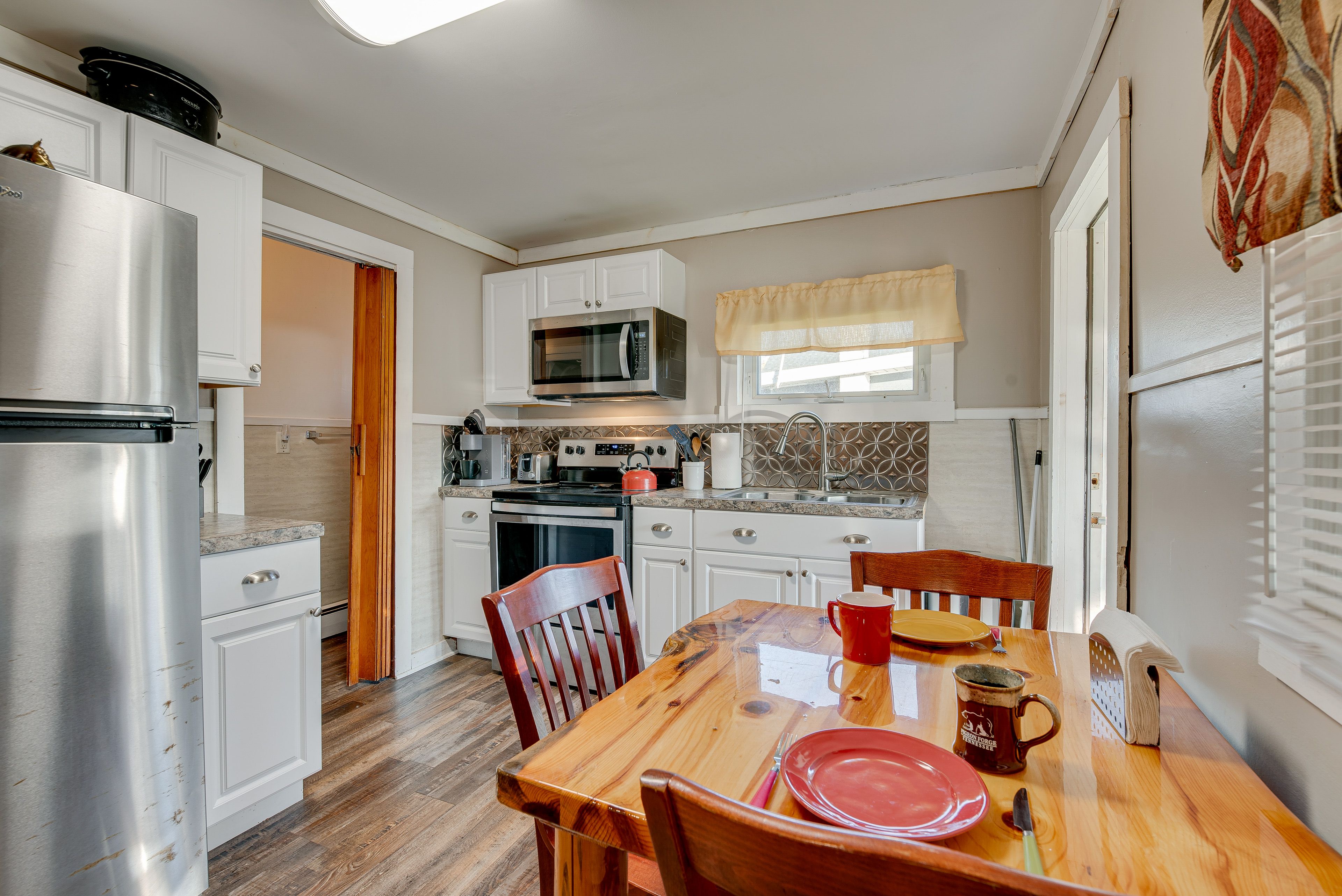 Kitchen | Cooking Basics | Coffee Maker | Microwave | Crockpot