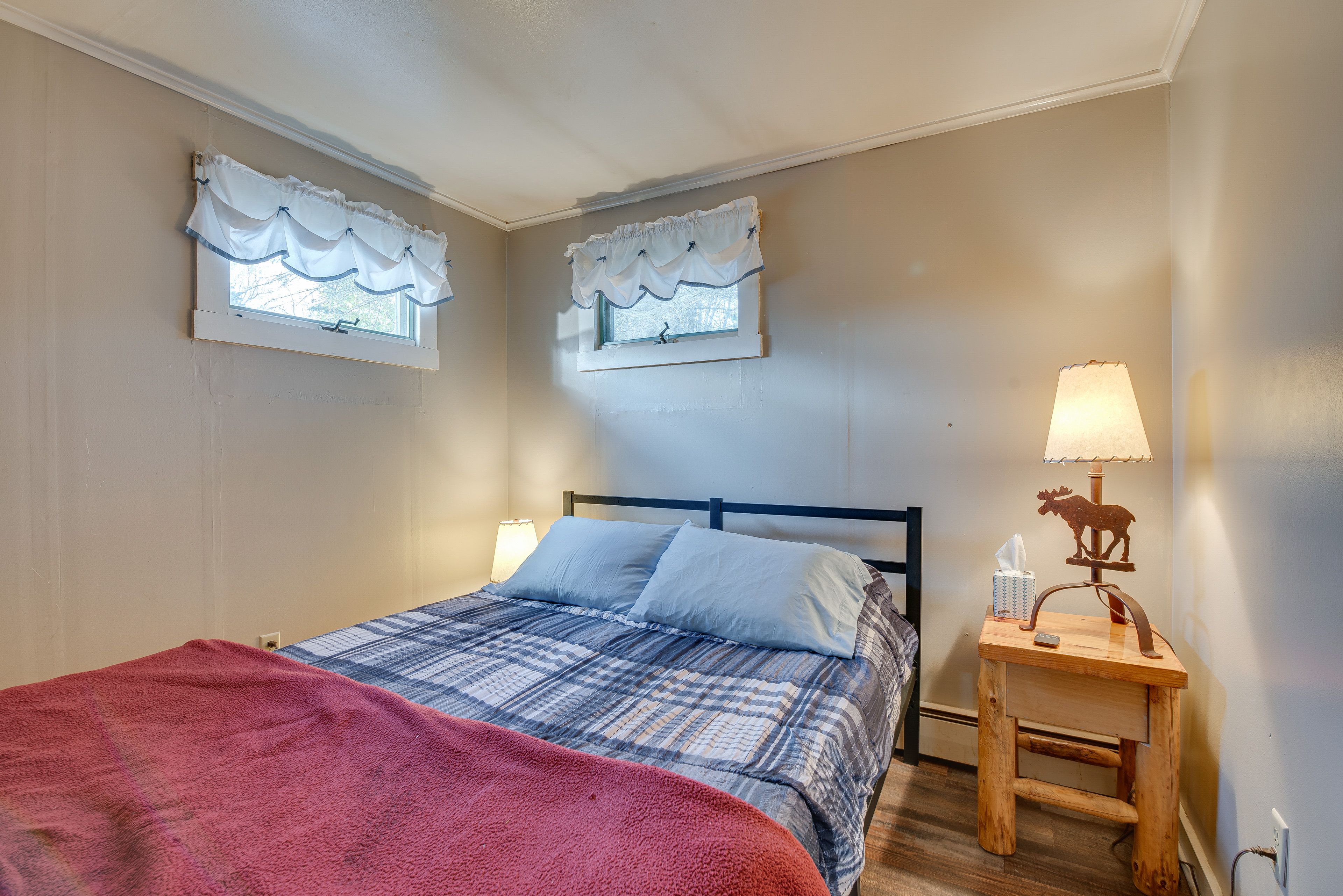 Bedroom 1 | Queen Bed | Linens Provided