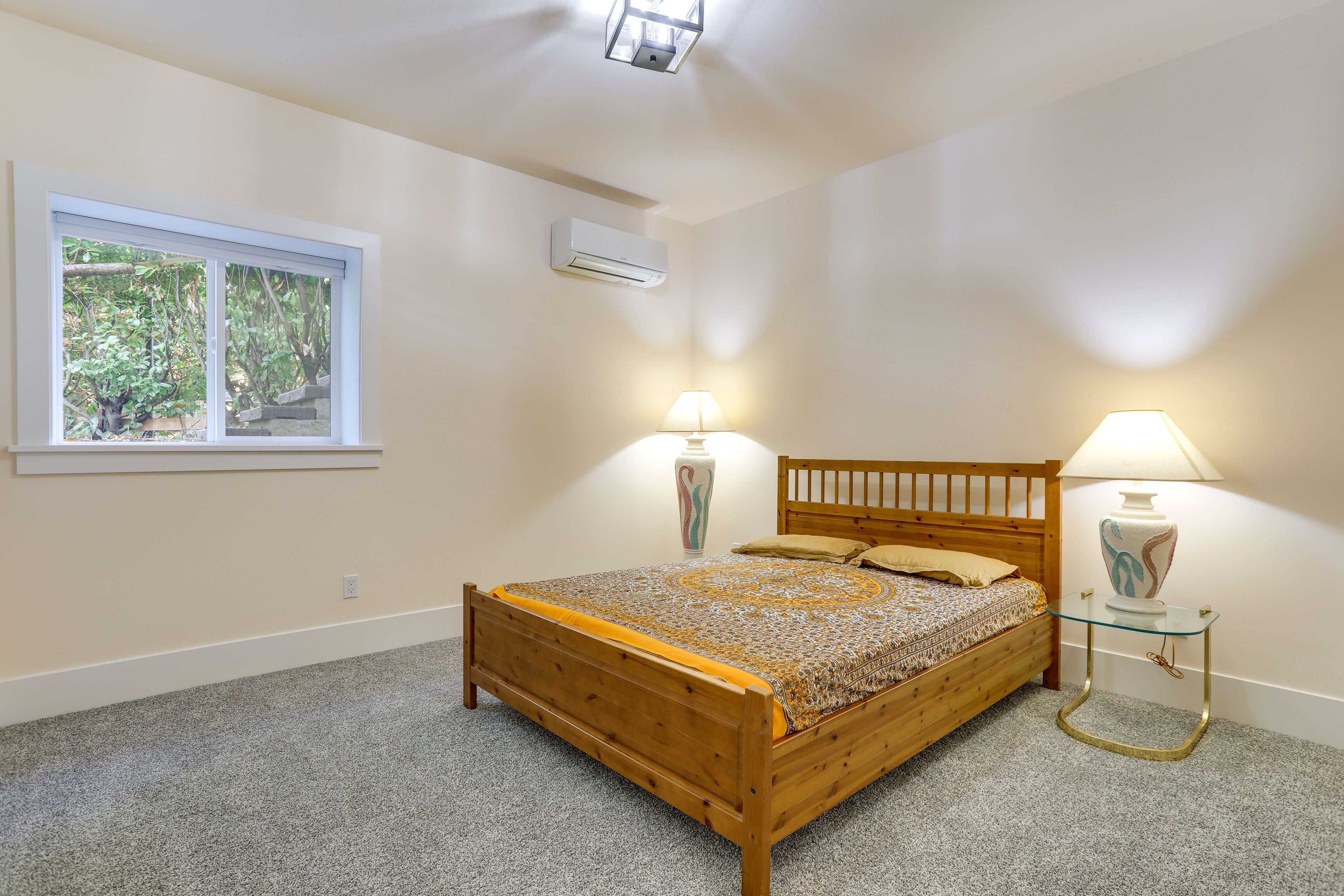 Bedroom 3 | Queen Bed
