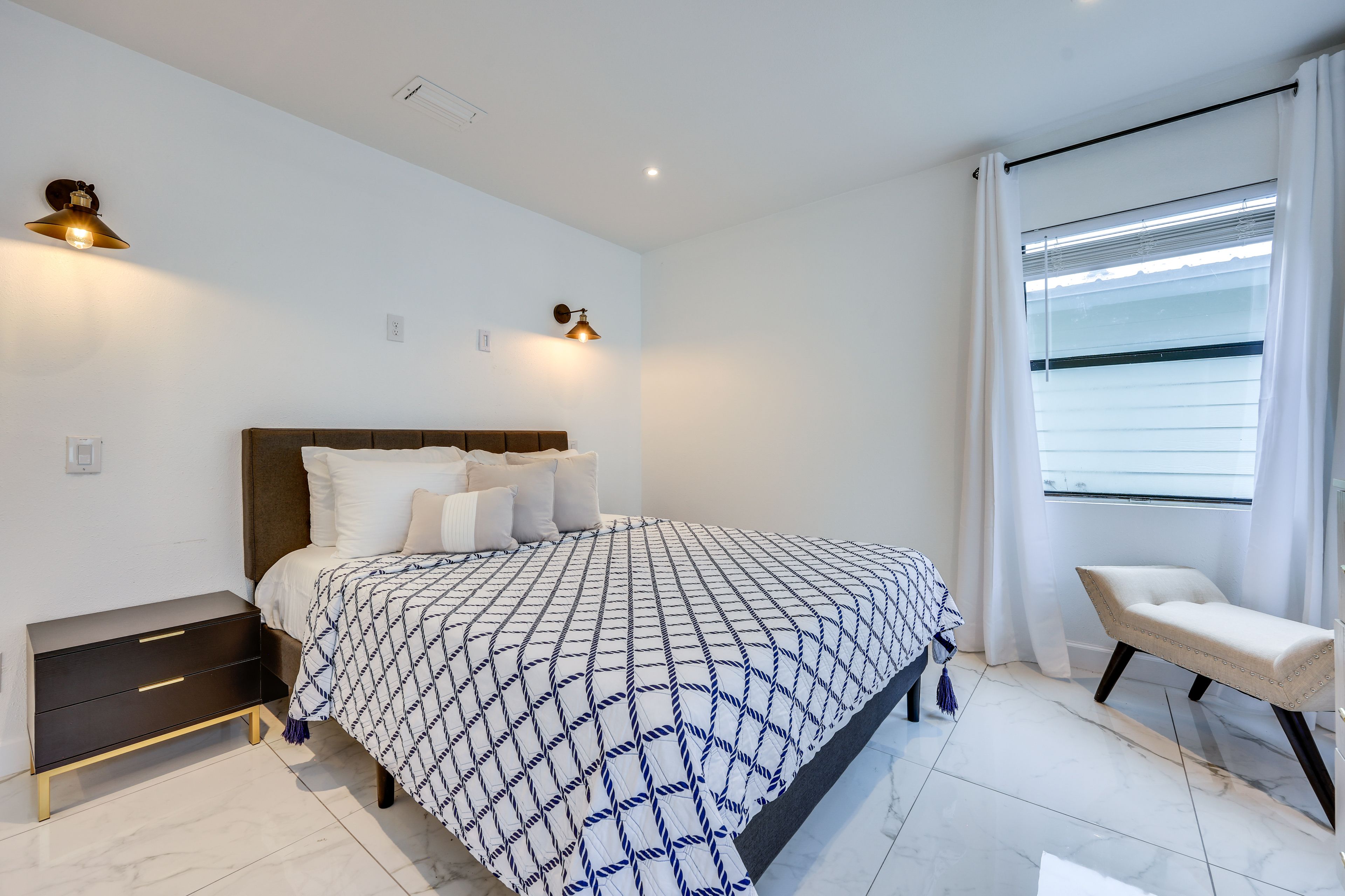 Bedroom 2 | Queen Bed | Linens Provided