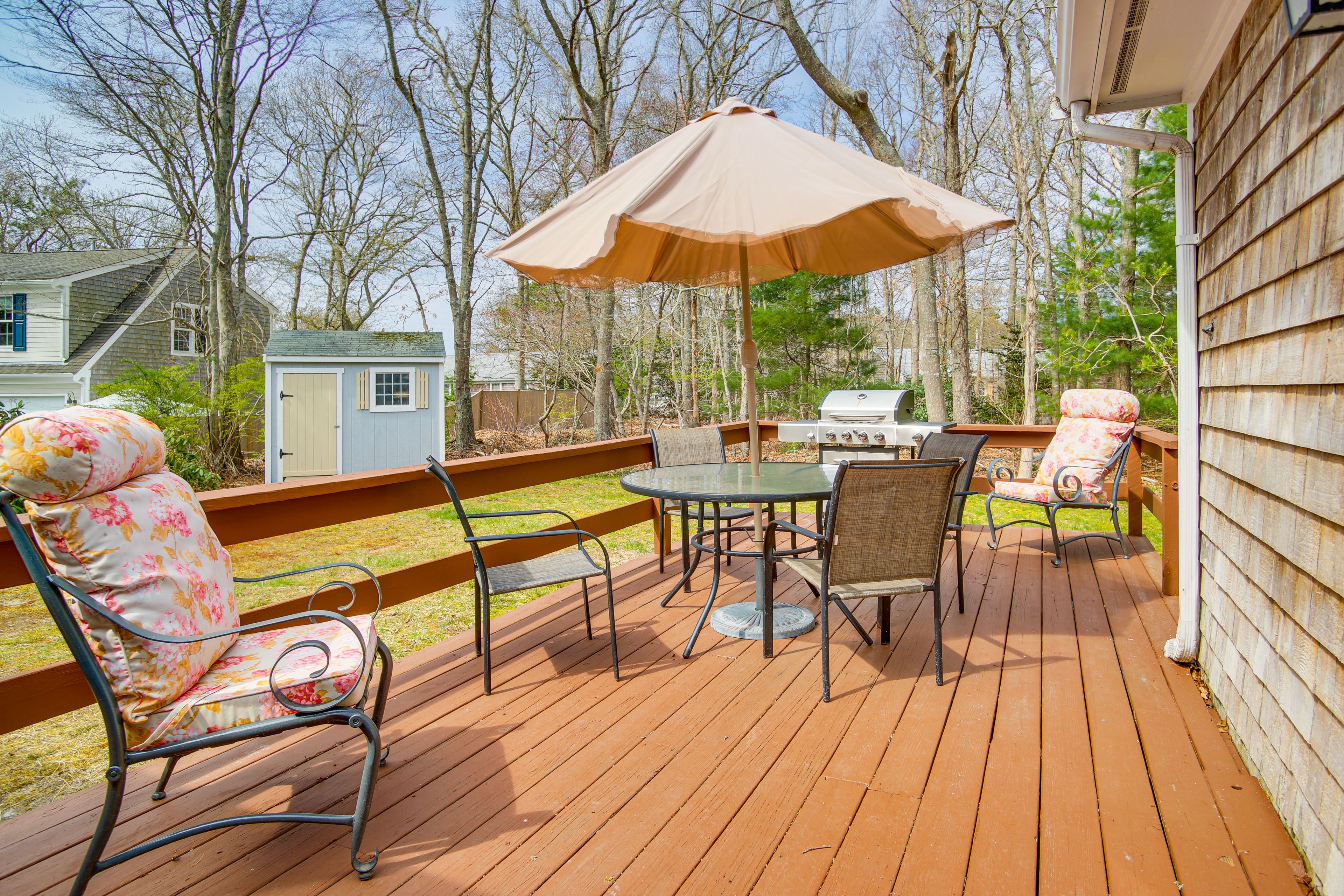 Furnished Deck | Gas Grill