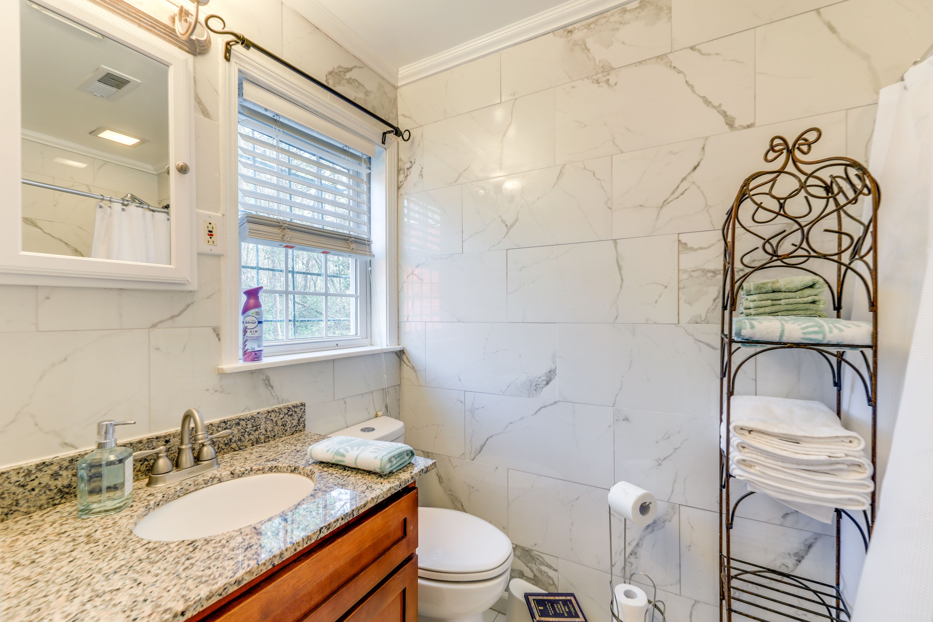 Bathroom | Complimentary Toiletries
