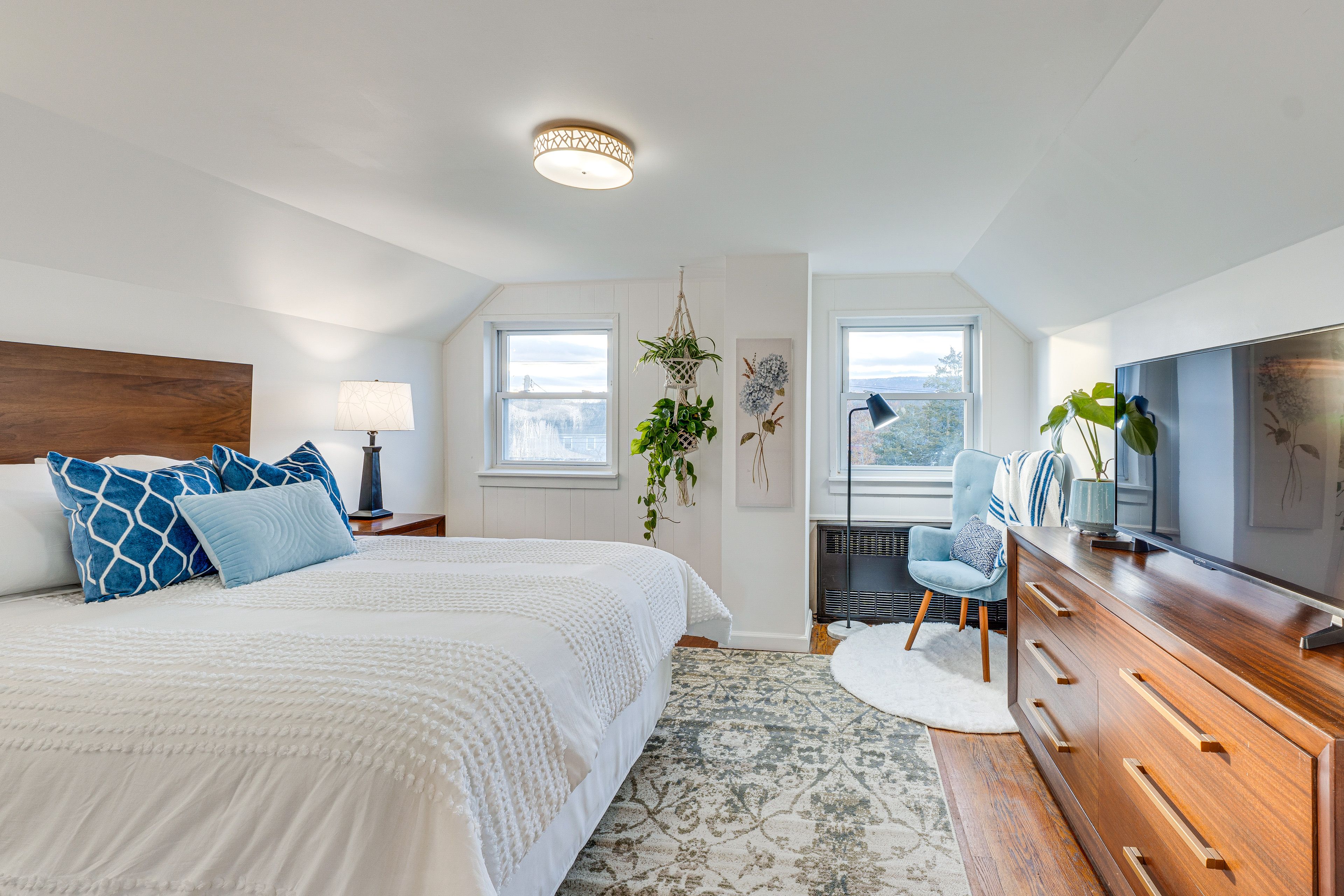 Bedroom 2 | Queen Bed | Smart TV w/ Cable | 2nd Floor