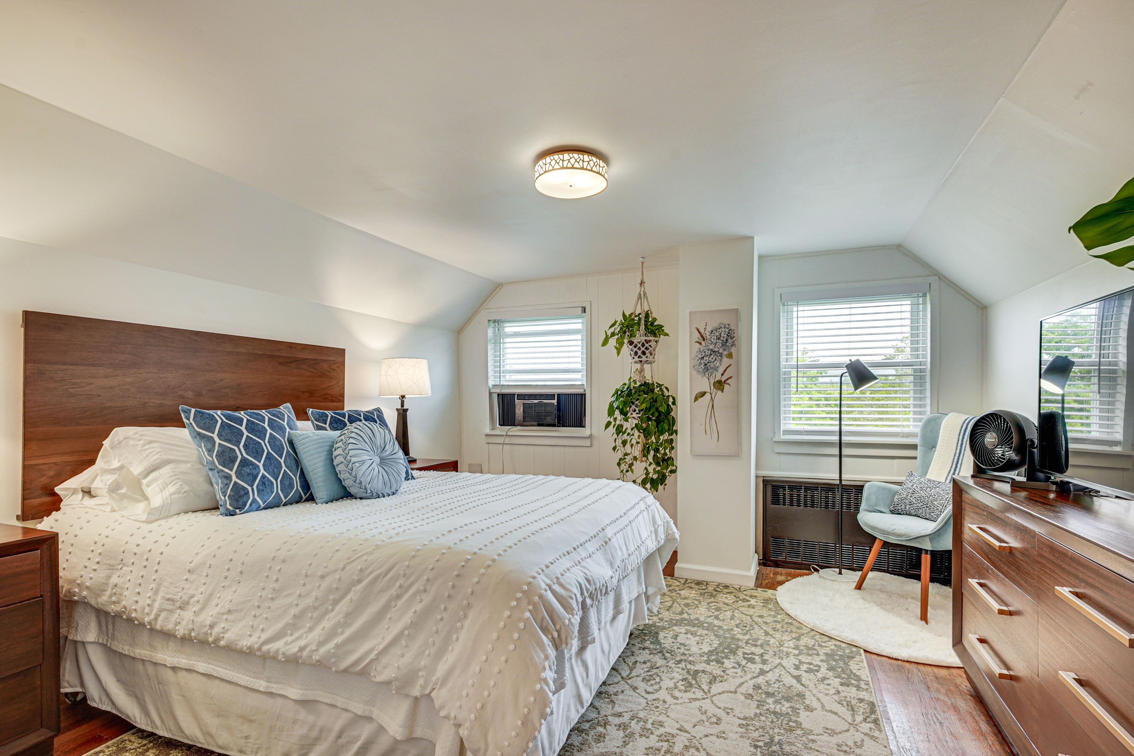 Bedroom 2 | Queen Bed | Smart TV w/ Cable | 2nd Floor