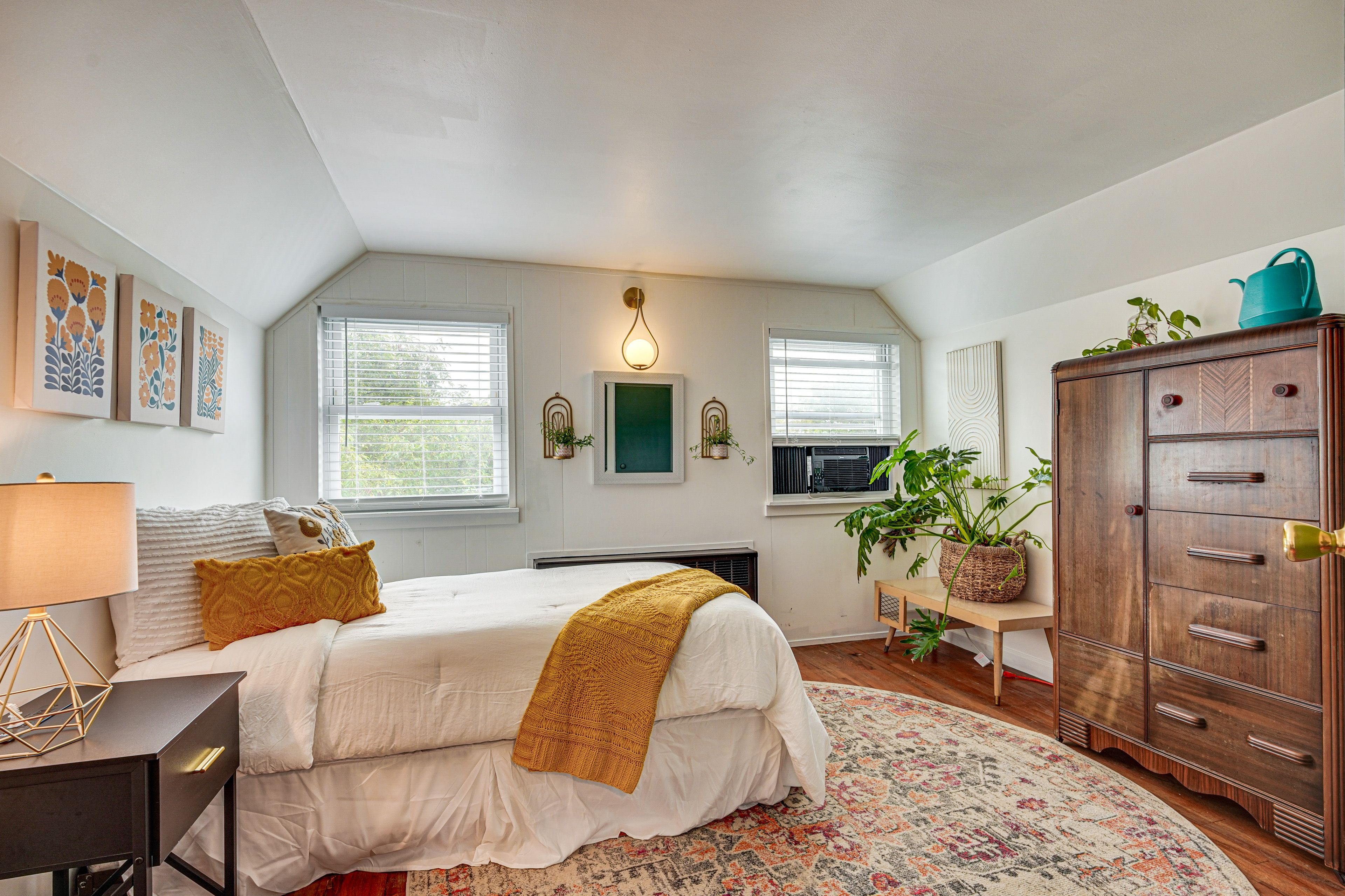 Bedroom 3 | Twin Bed | 2nd Floor