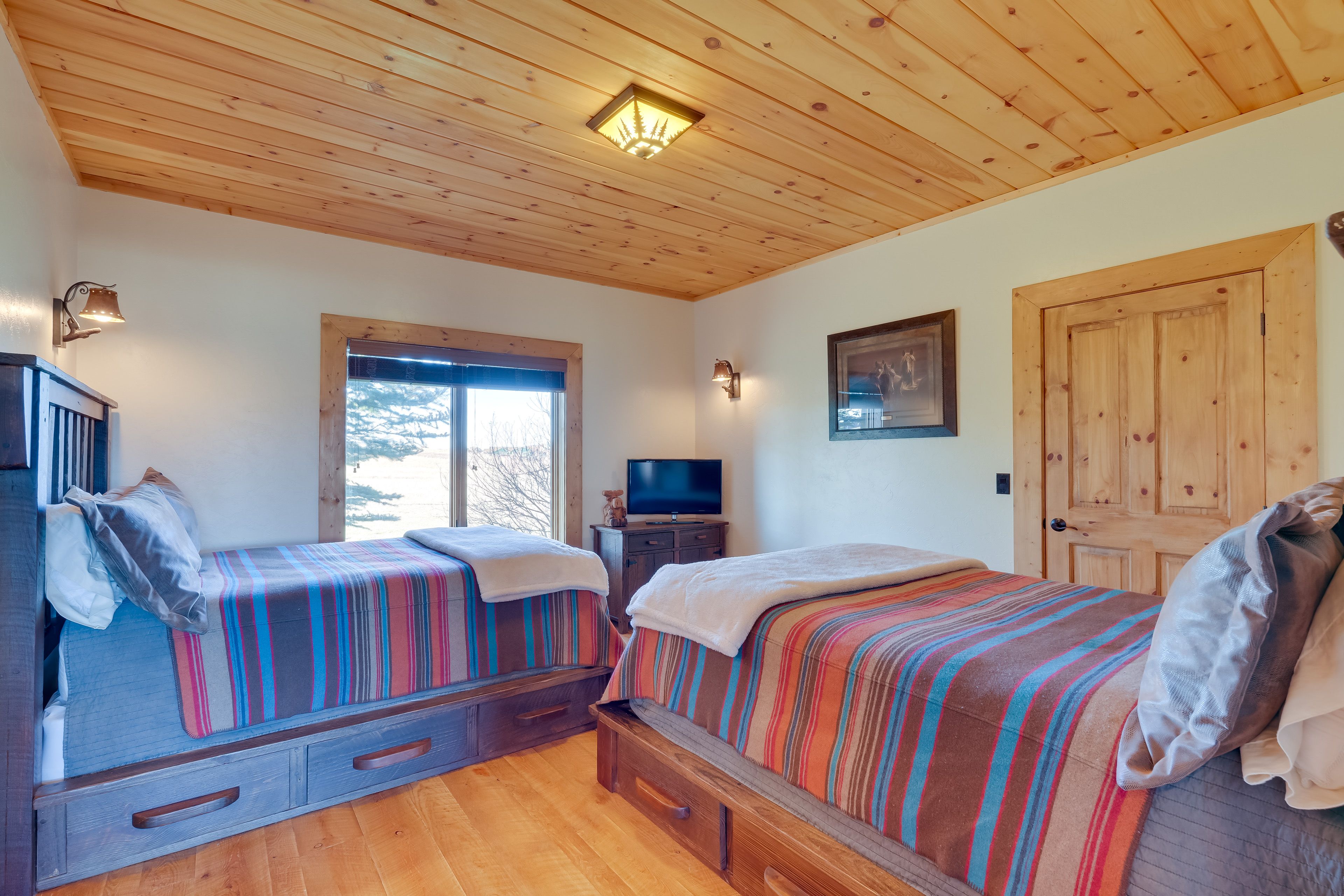 Bedroom 4 | 2 Full Beds | Main Floor