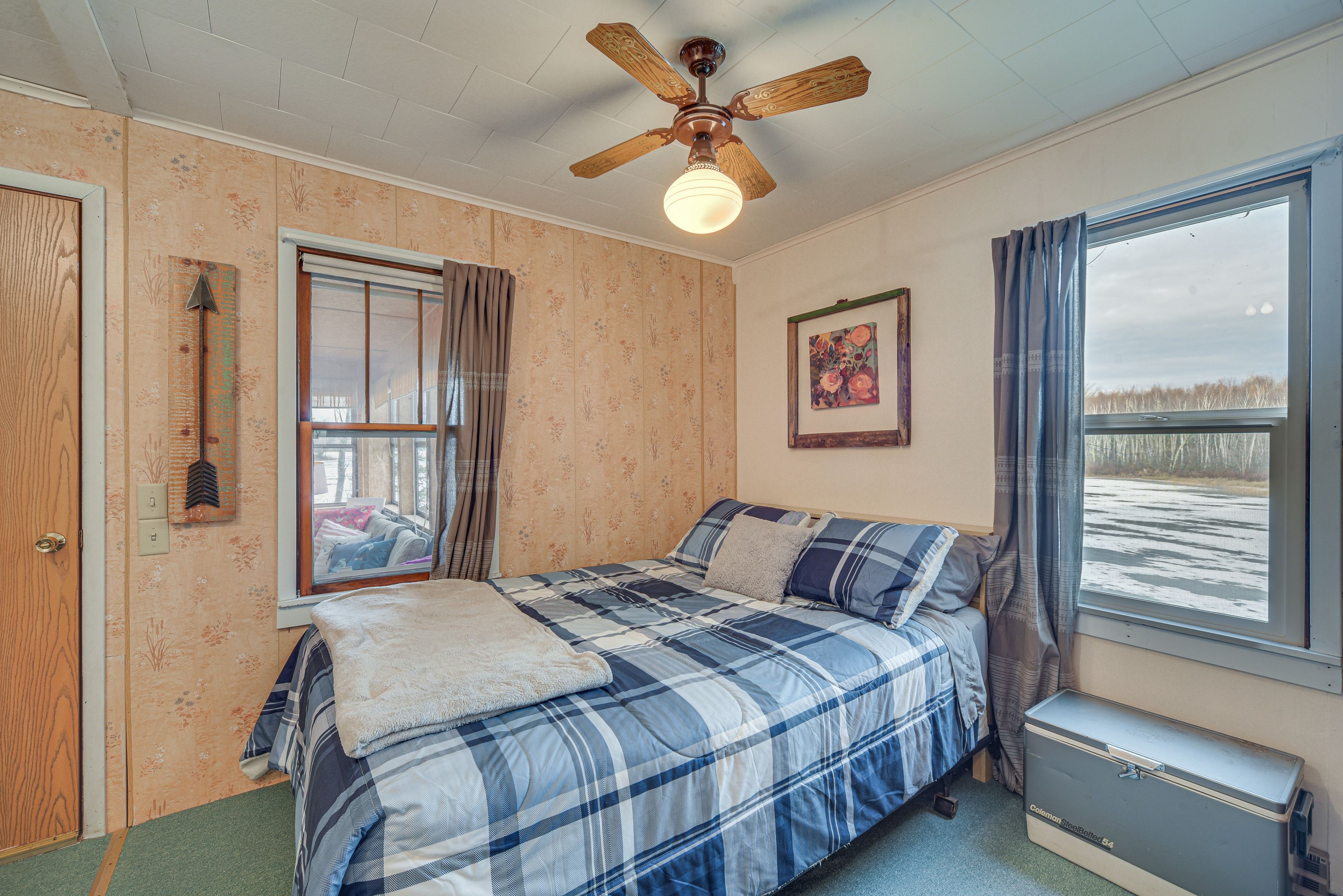 Bedroom 1 | Queen Bed | Linens Provided
