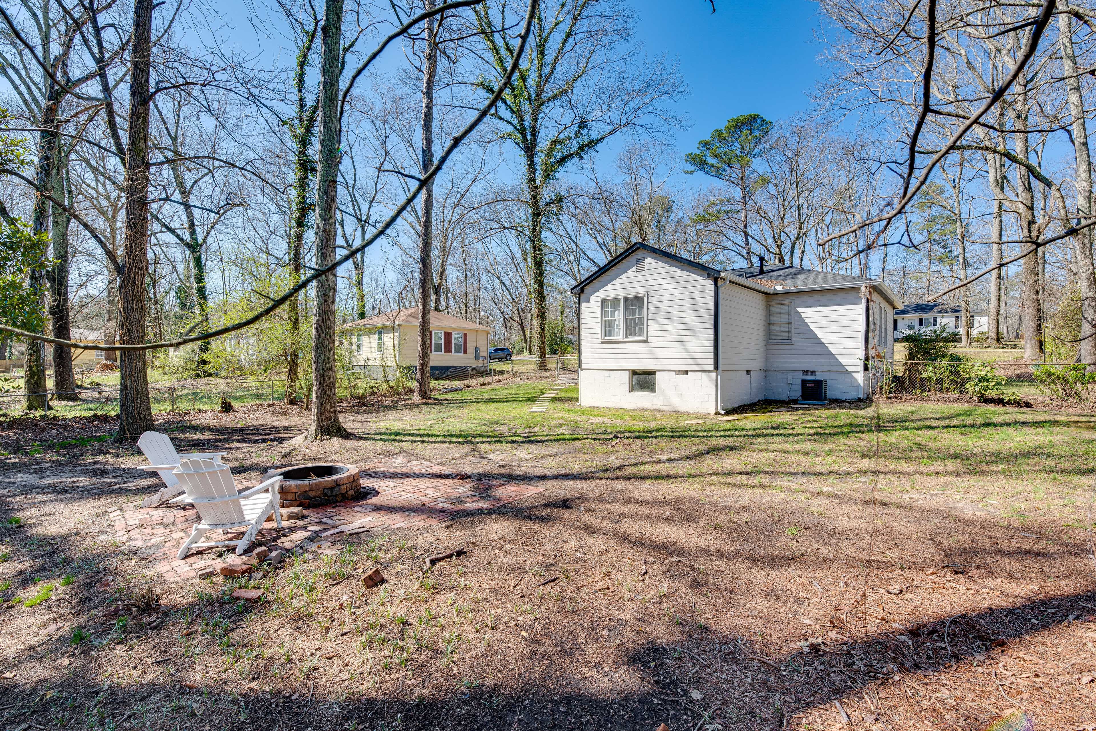 House Exterior | Wood-Burning Fire Pit | Private Yard | Charcoal Grill