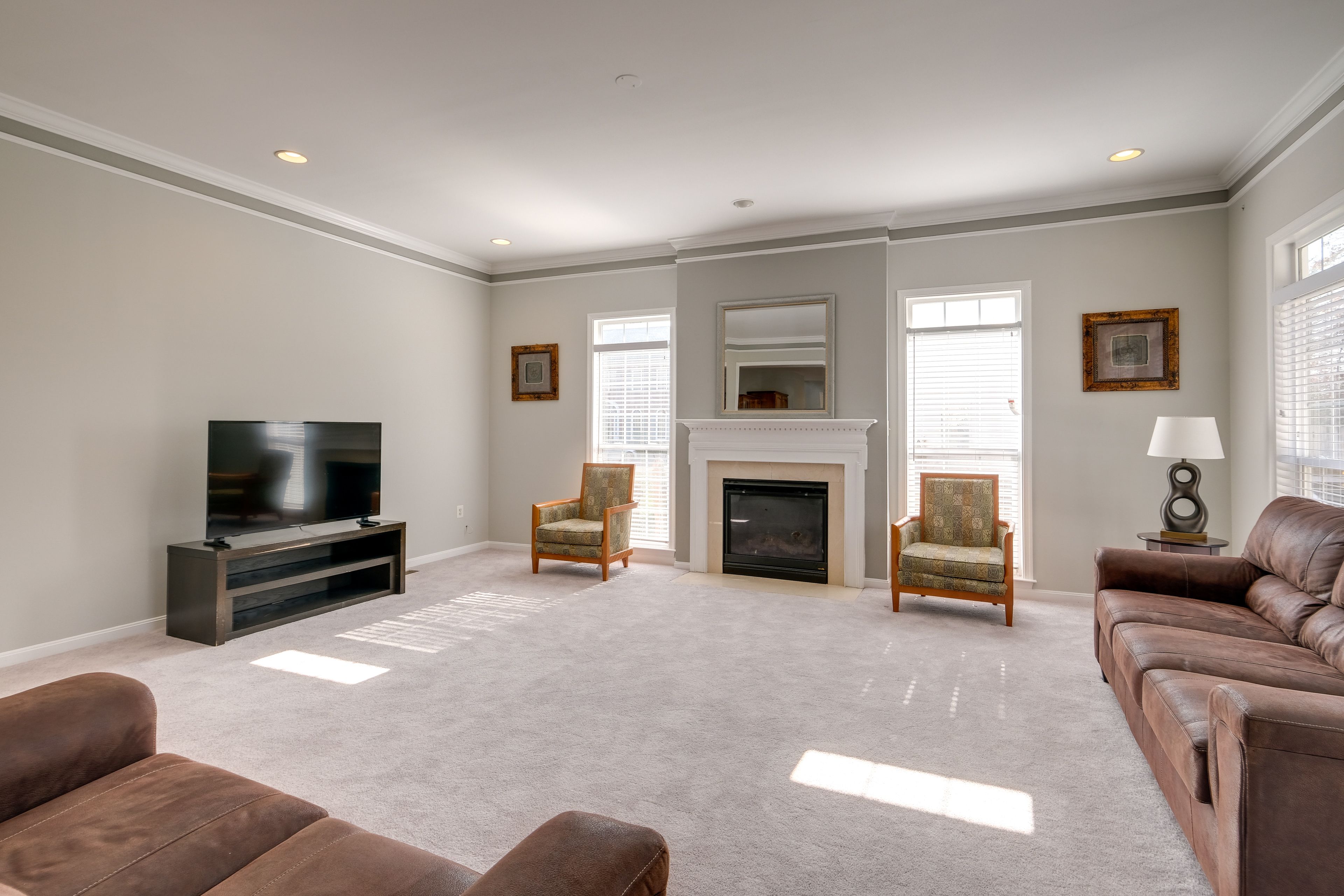 Springfield Vacation Rental | 4BR | 3.5BA | Steps Required | 3,600 Sq Ft